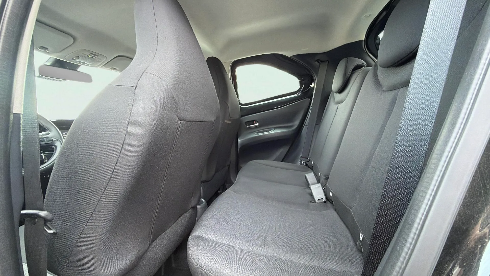 Toyota Aygo X 1.0 VVT-I Play - foto 32