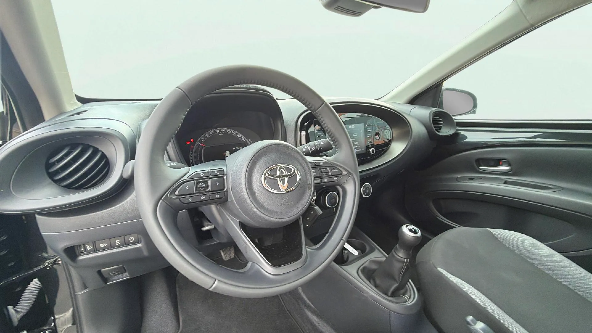 Toyota Aygo X 1.0 VVT-I Play - foto 26