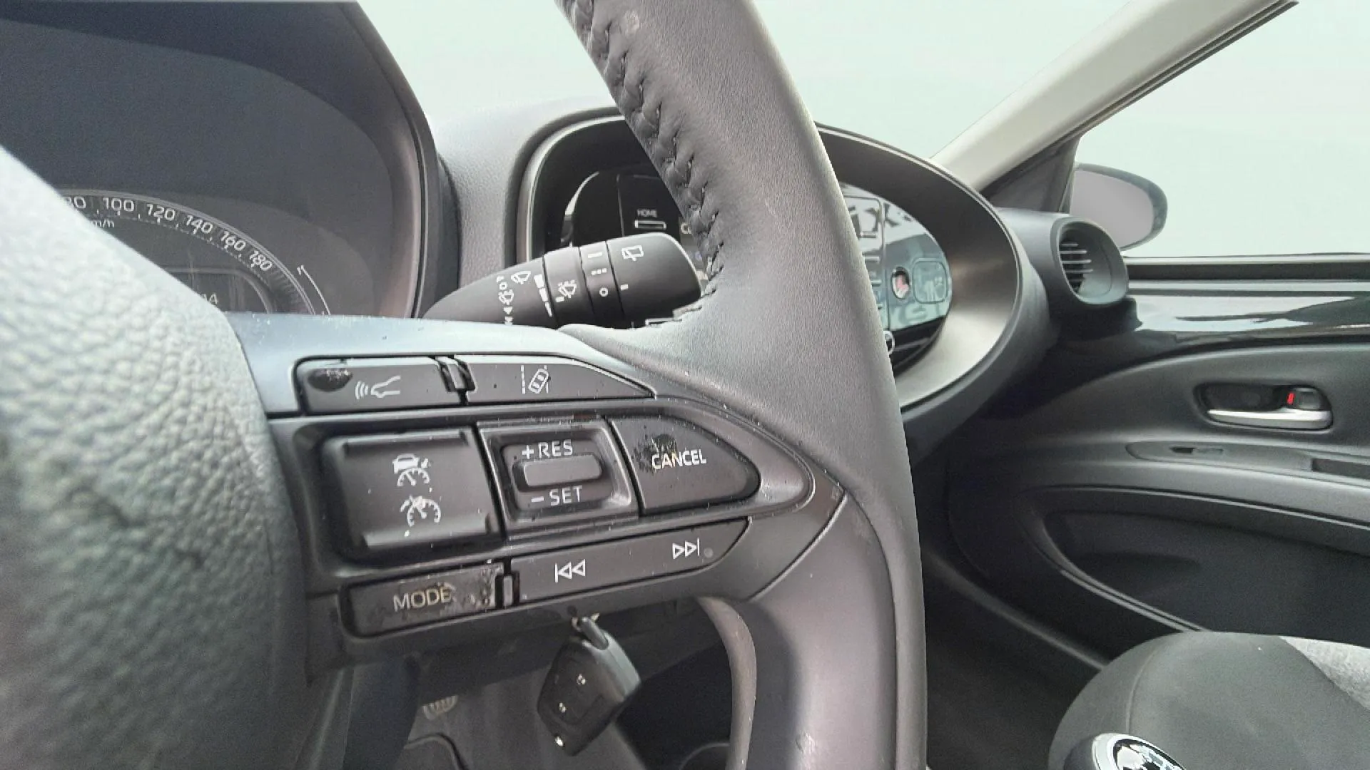 Toyota Aygo X 1.0 VVT-I Play - foto 18