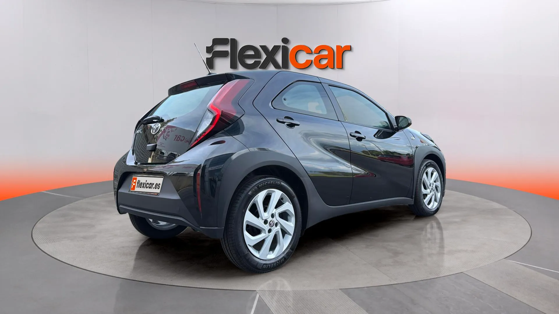 Toyota Aygo X 1.0 VVT-I Play - foto 7