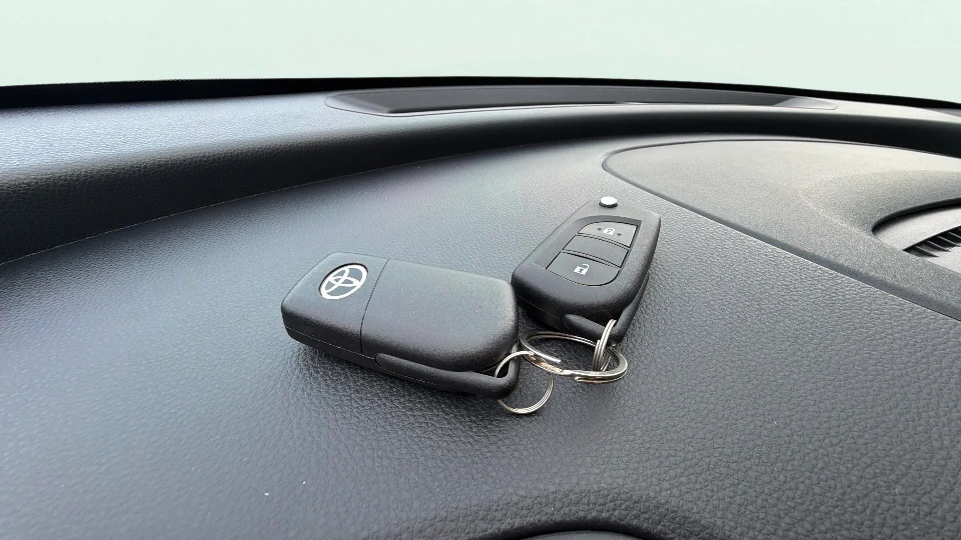 Toyota Aygo X 1.0 VVT-I Play - foto 34