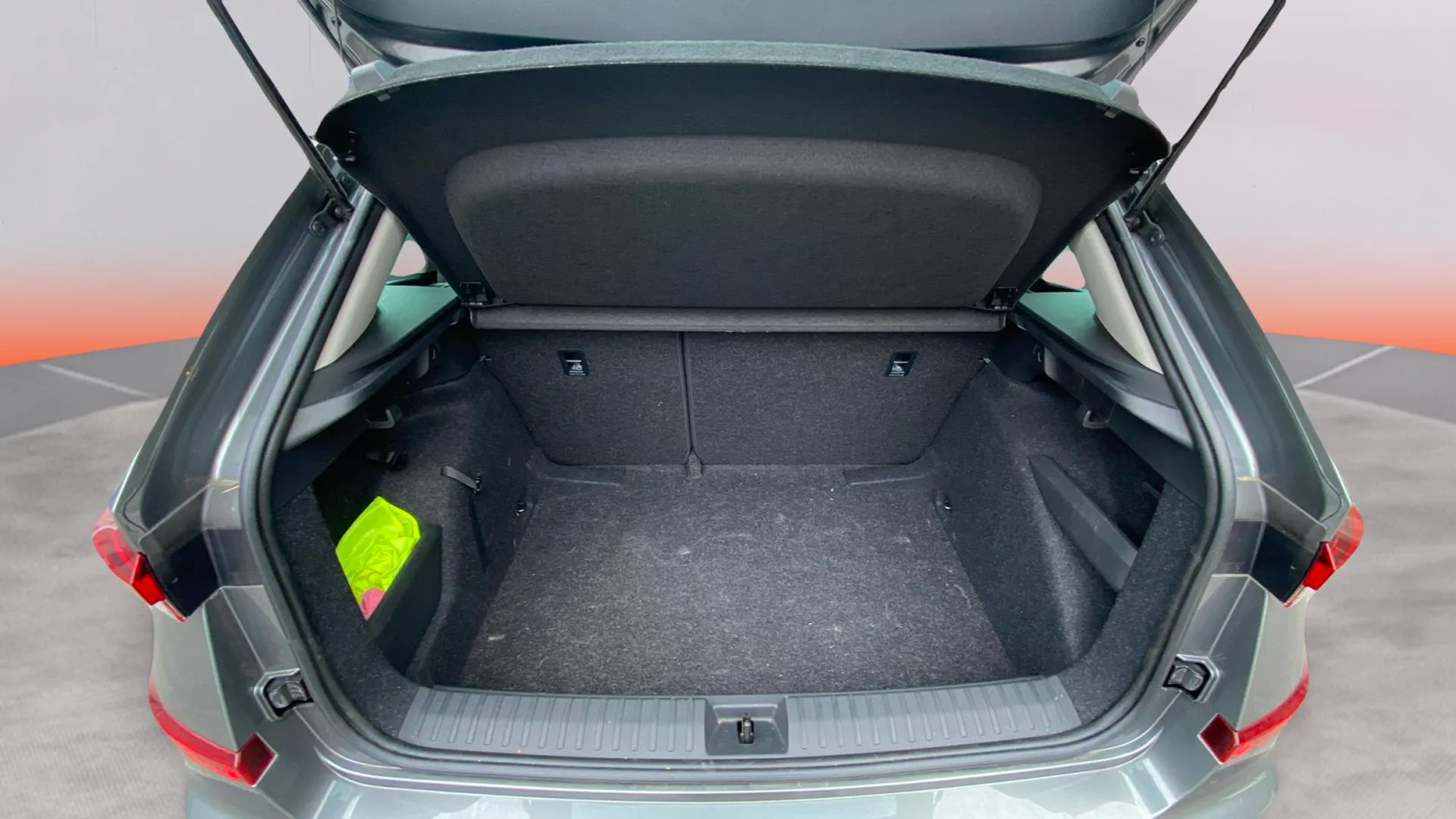 Škoda Kamiq 1.0 TSI Design - foto 9