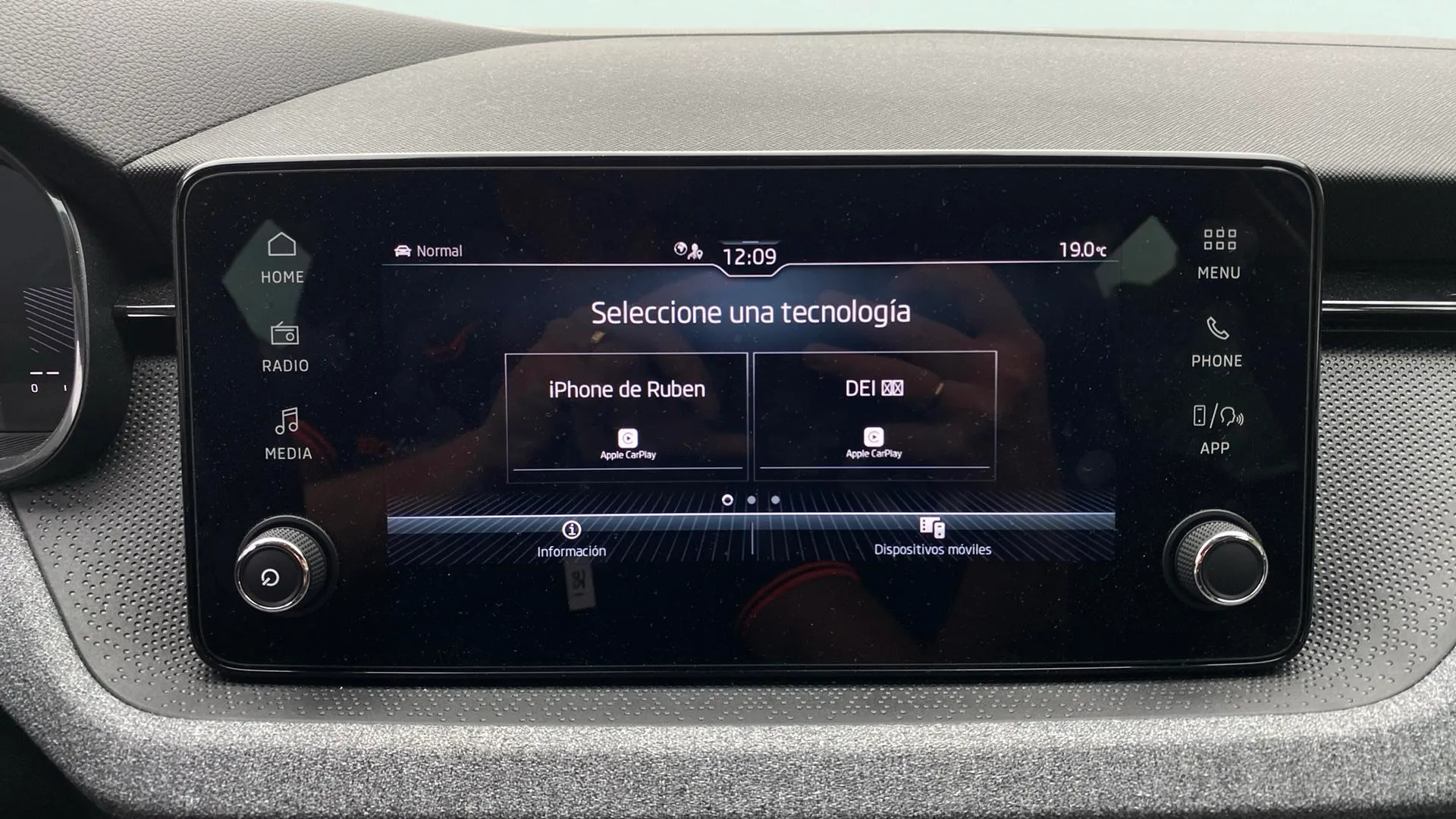 Škoda Kamiq 1.0 TSI Design - foto 15