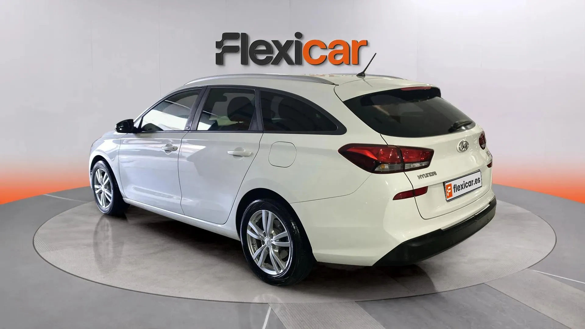 Hyundai i30 CW 1.0 T-GDi Go! - foto 5