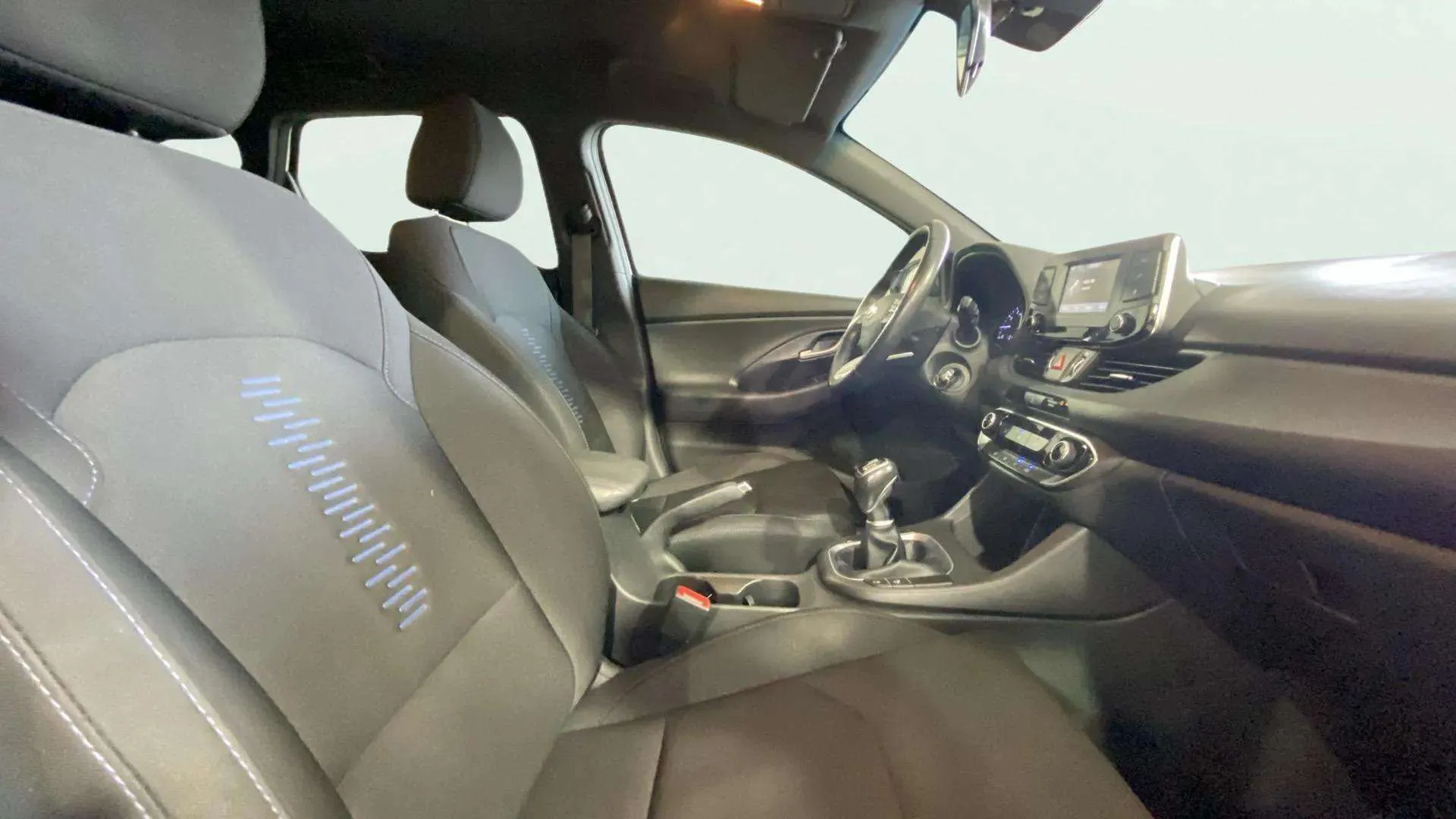 Hyundai i30 CW 1.0 T-GDi Go! - foto 11