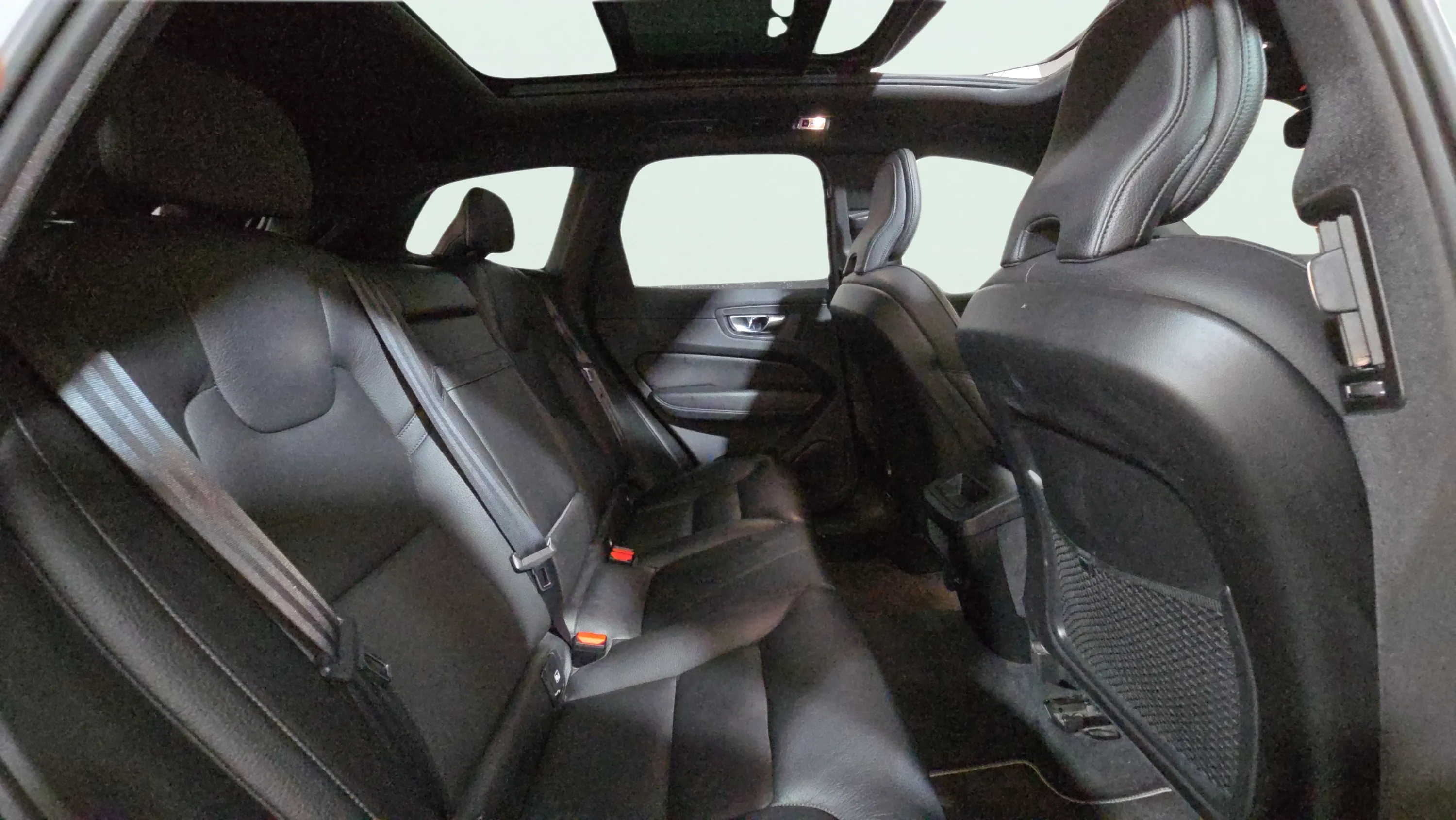 Volvo XC60 2.0 T5 AWD Momentum - foto 20