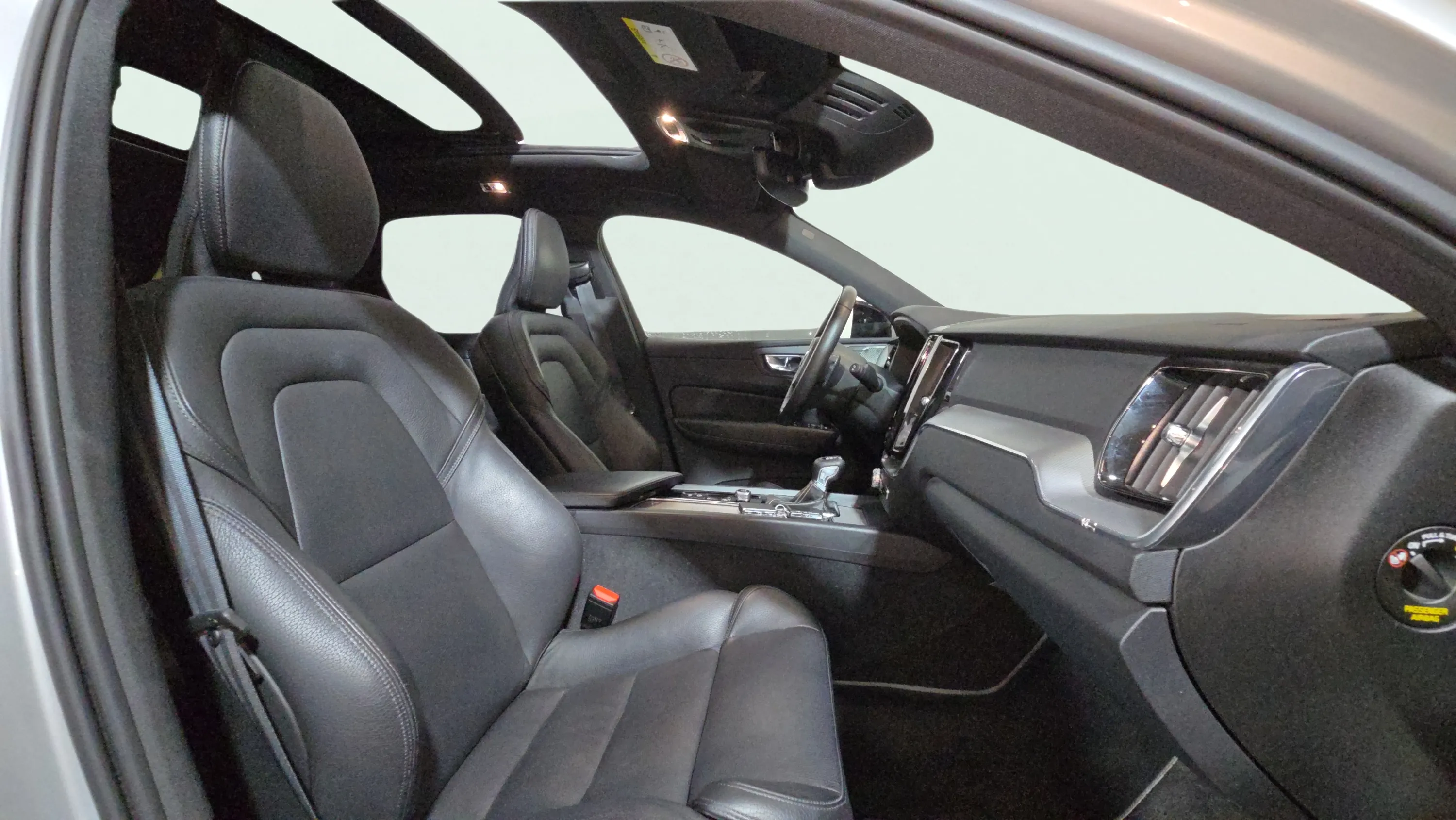Volvo XC60 2.0 T5 AWD Momentum - foto 18
