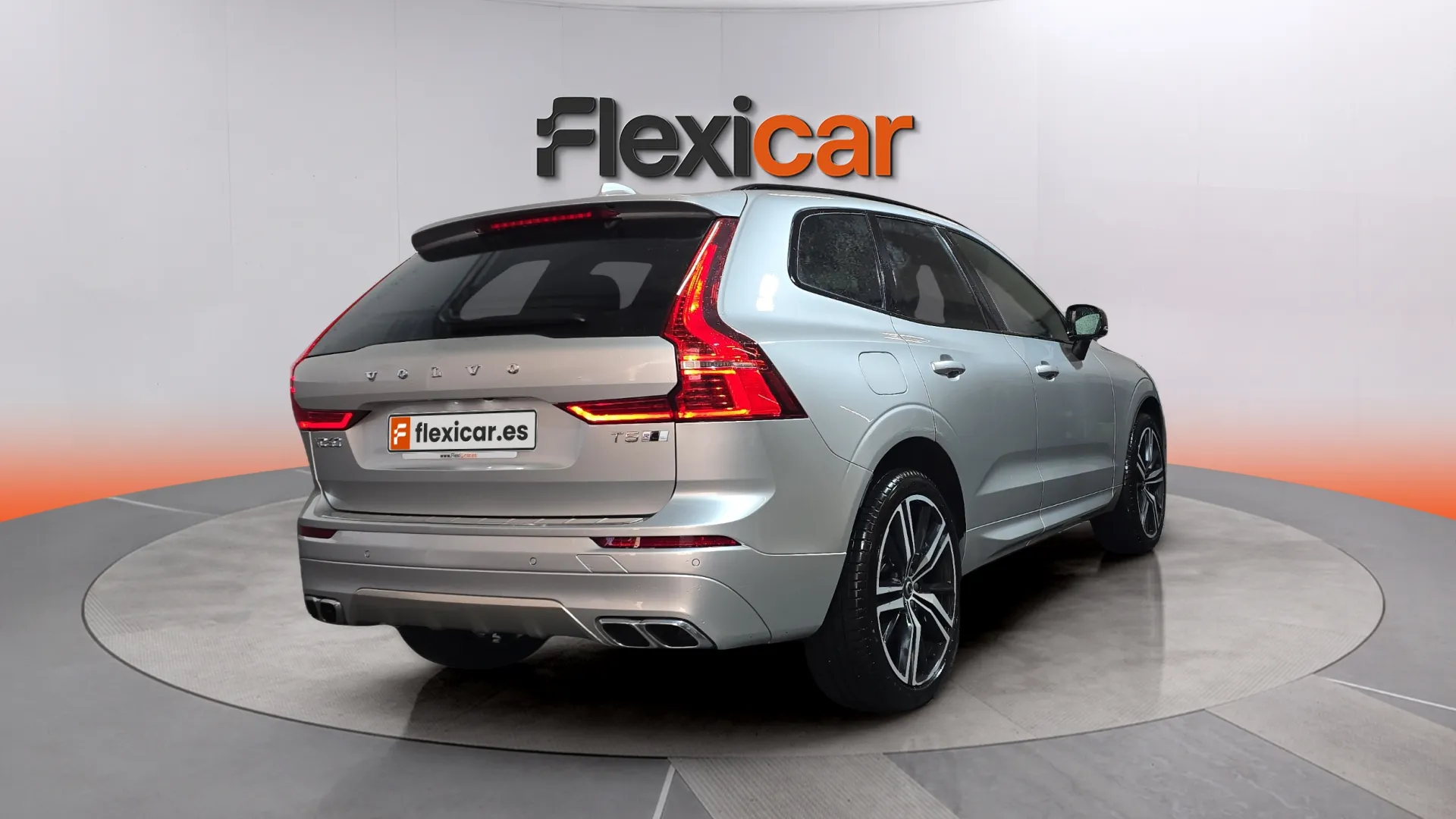 Volvo XC60 2.0 T5 AWD Momentum - foto 4