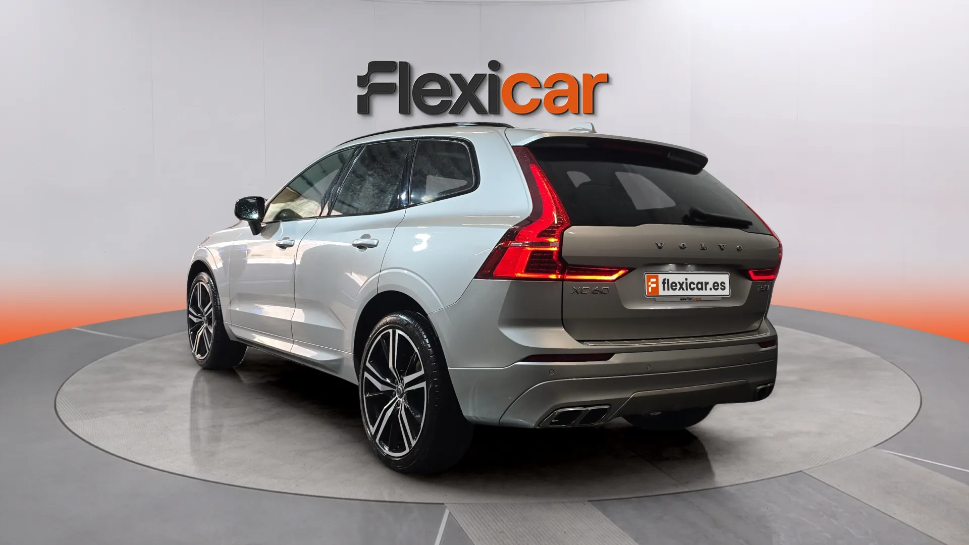 Volvo XC60 2.0 T5 AWD Momentum - foto 3