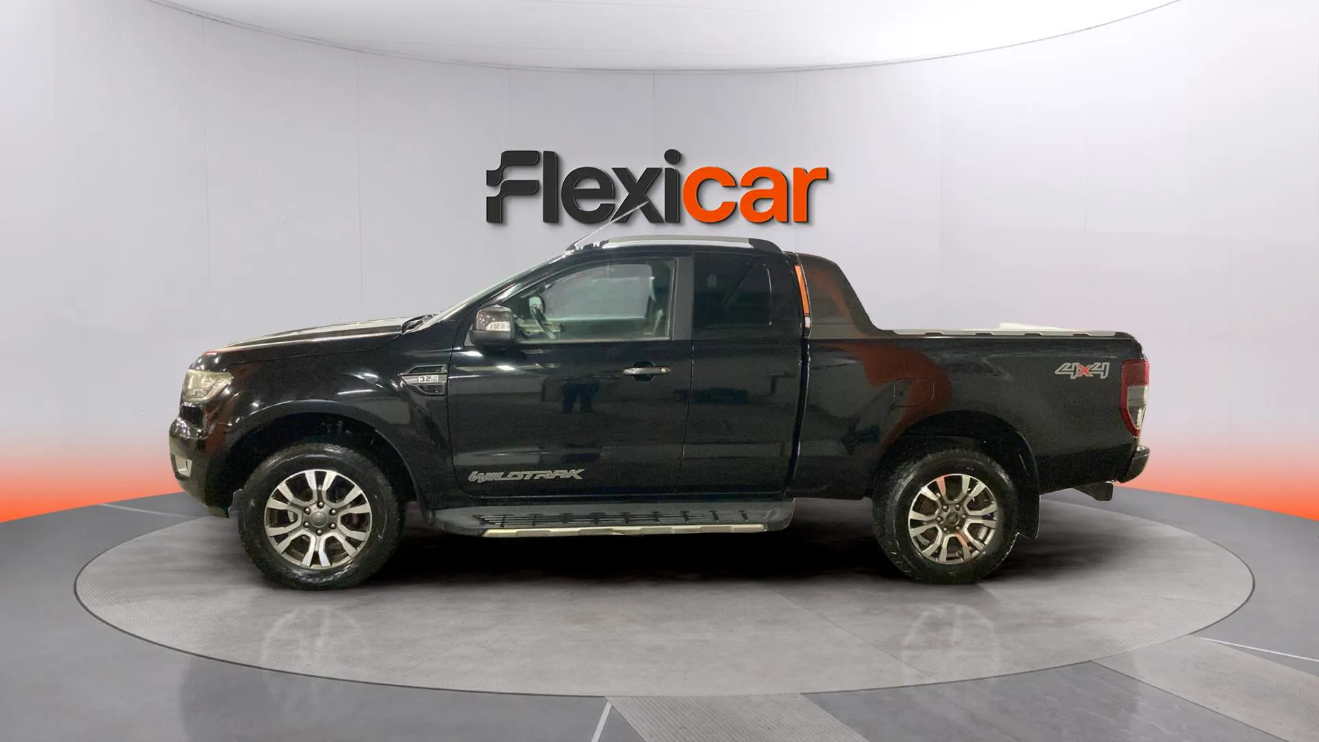 Ford Ranger 3.2 TDCi 4x4 Dob Cab Wildtrack - foto 4