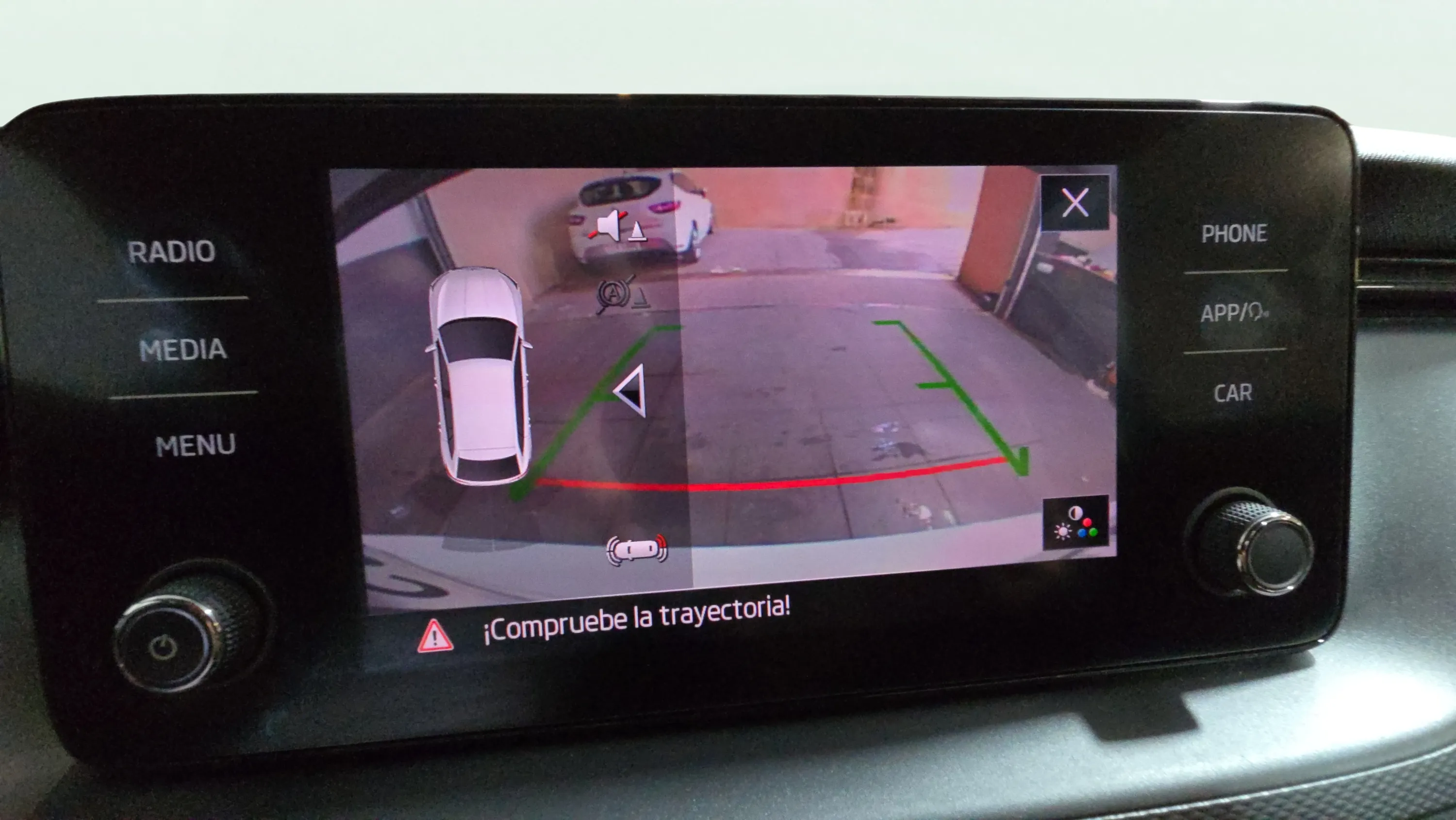 Škoda Scala 1.0 TSI Ambition - foto 16