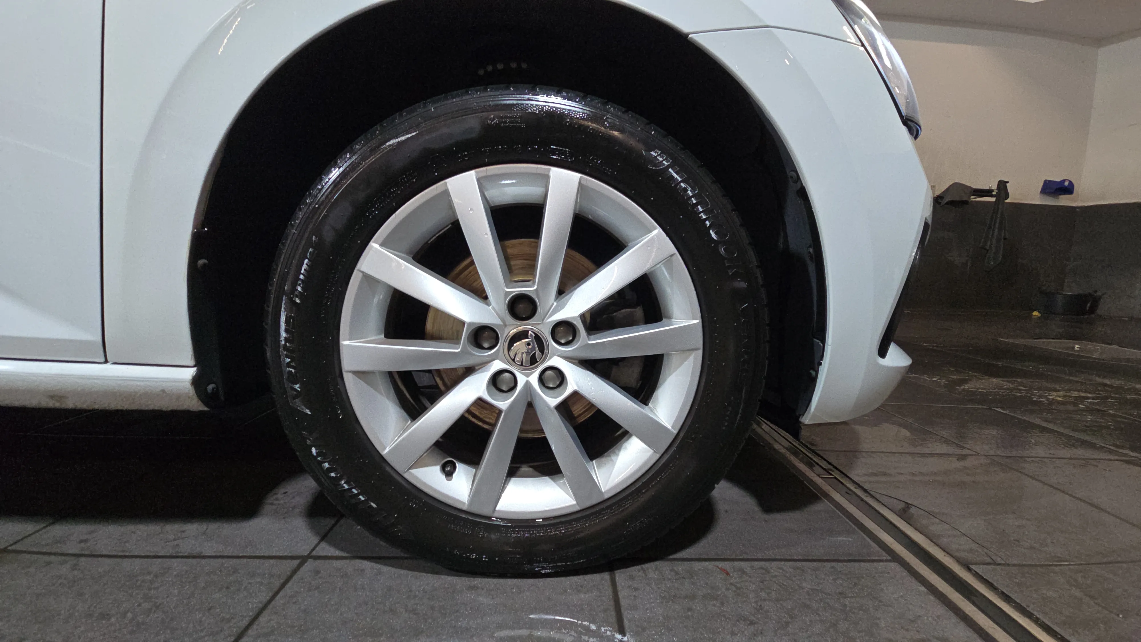Škoda Scala 1.0 TSI Ambition - foto 25