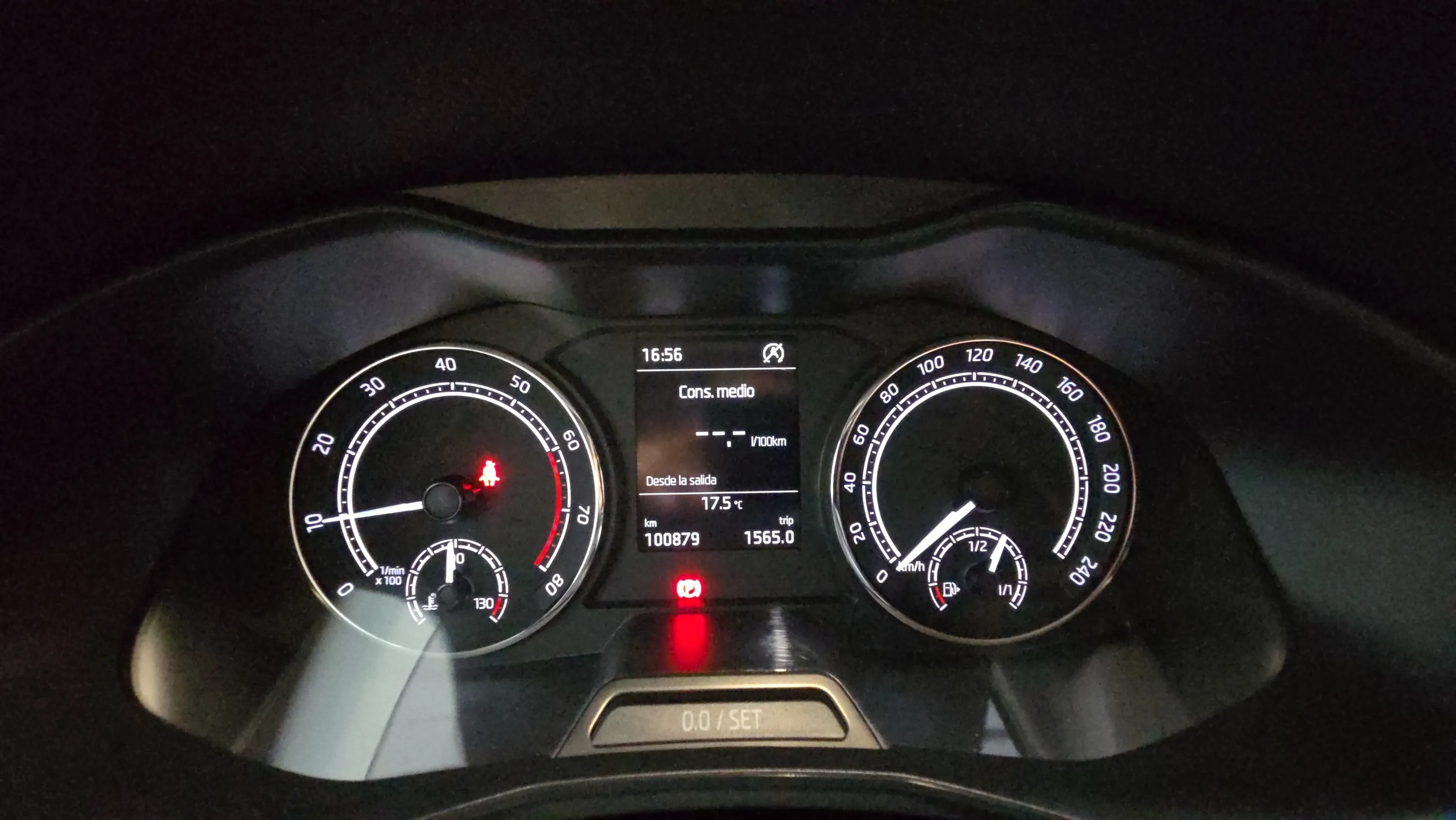 Škoda Scala 1.0 TSI Ambition - foto 14