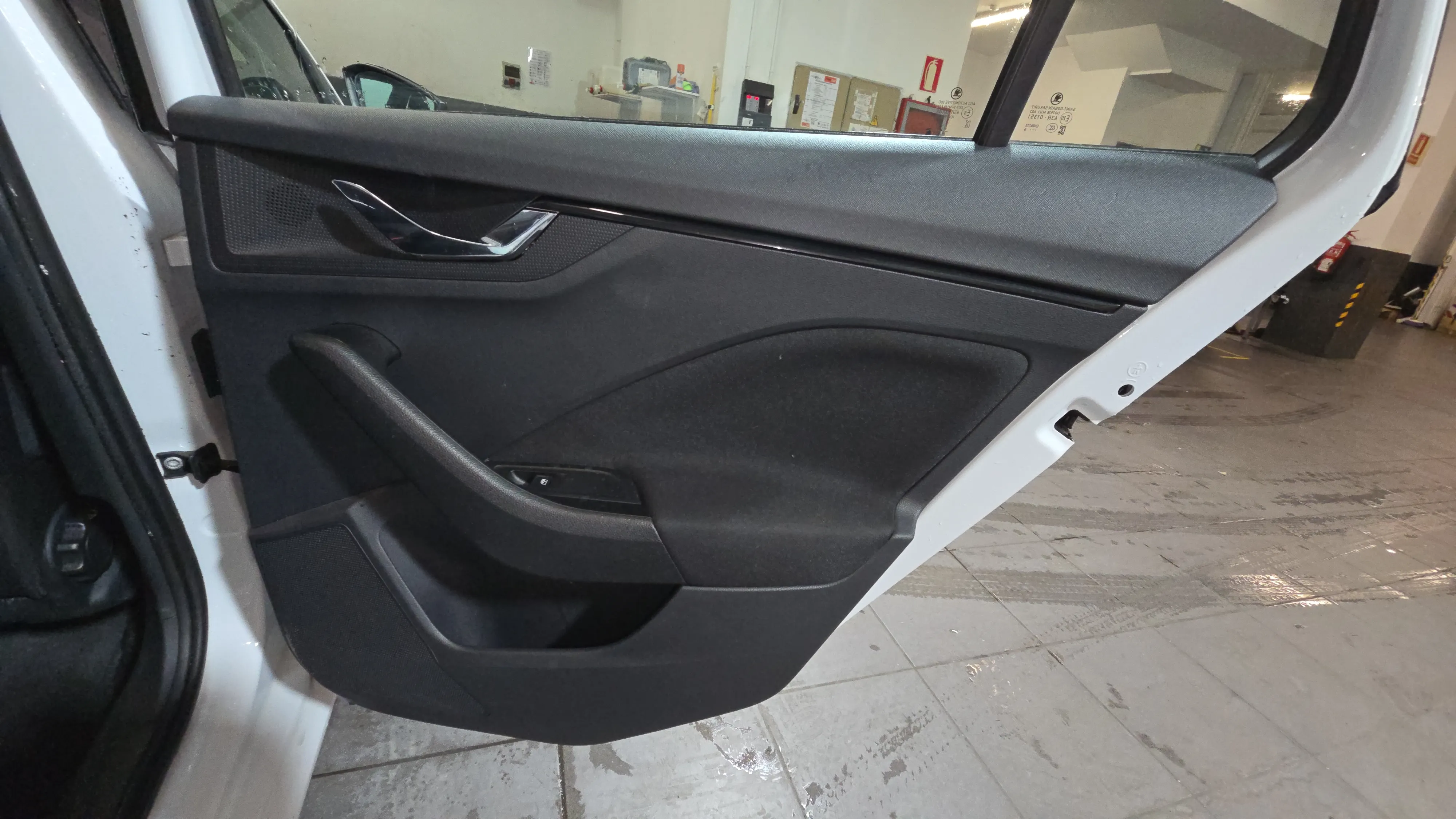 Škoda Scala 1.0 TSI Ambition - foto 19