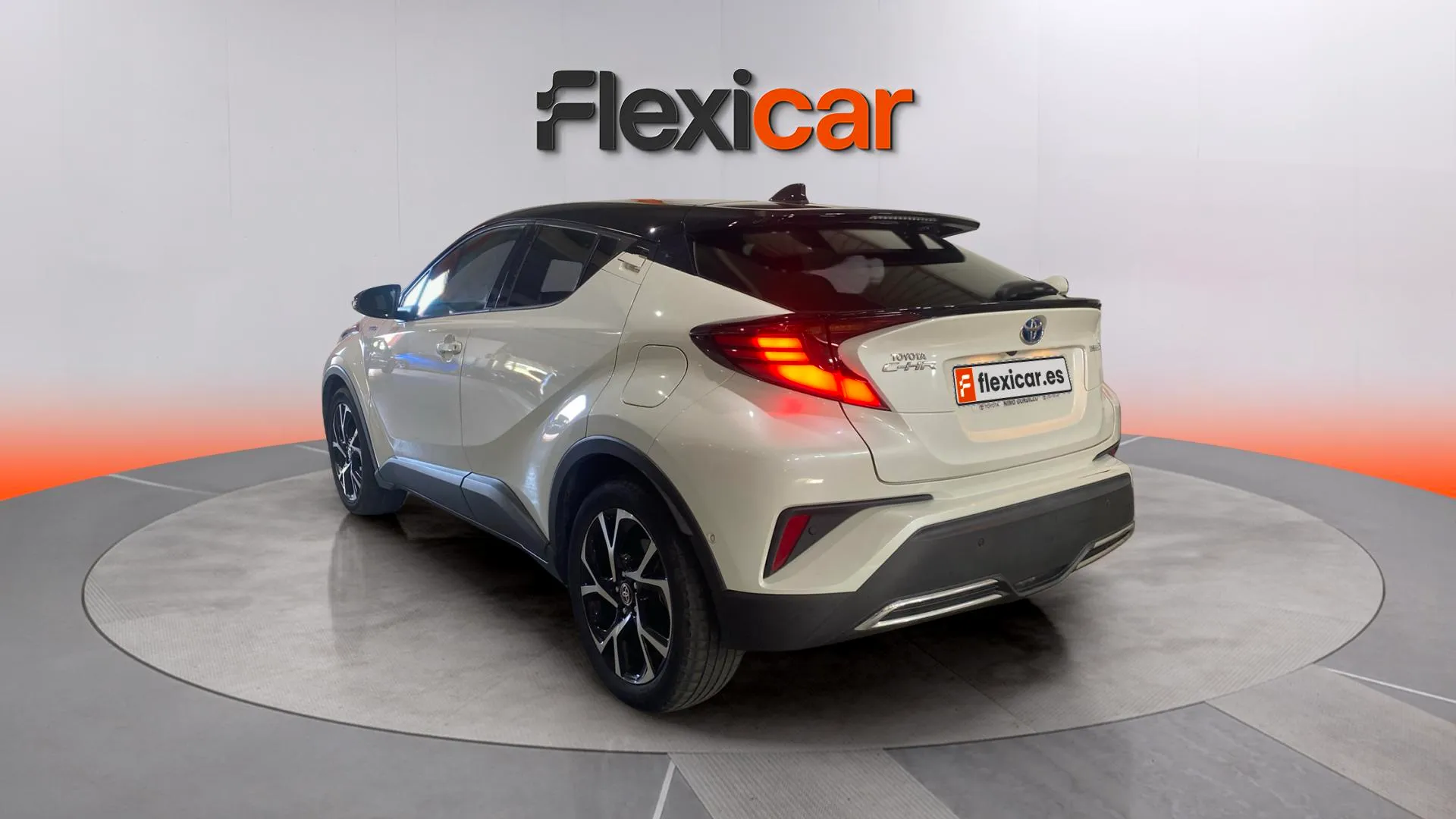 Toyota C-HR 2.0 180H Advance - foto 4