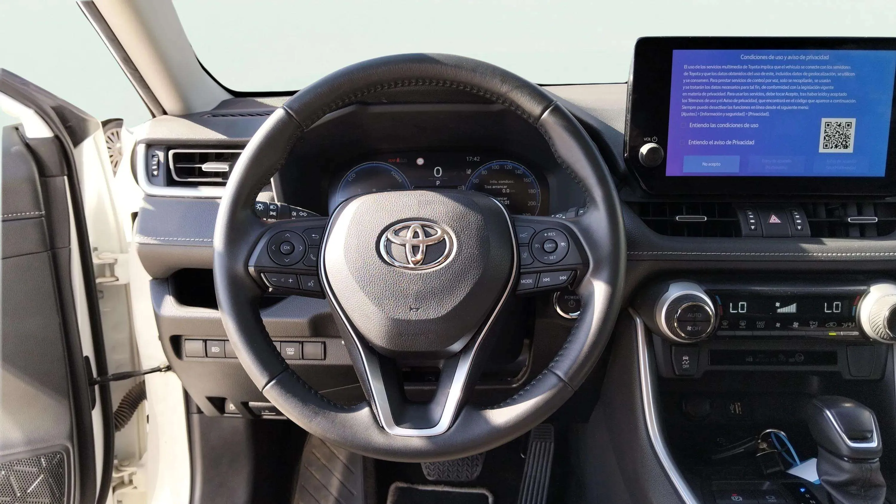 Toyota RAV4 2.5l 220H Advance - foto 9