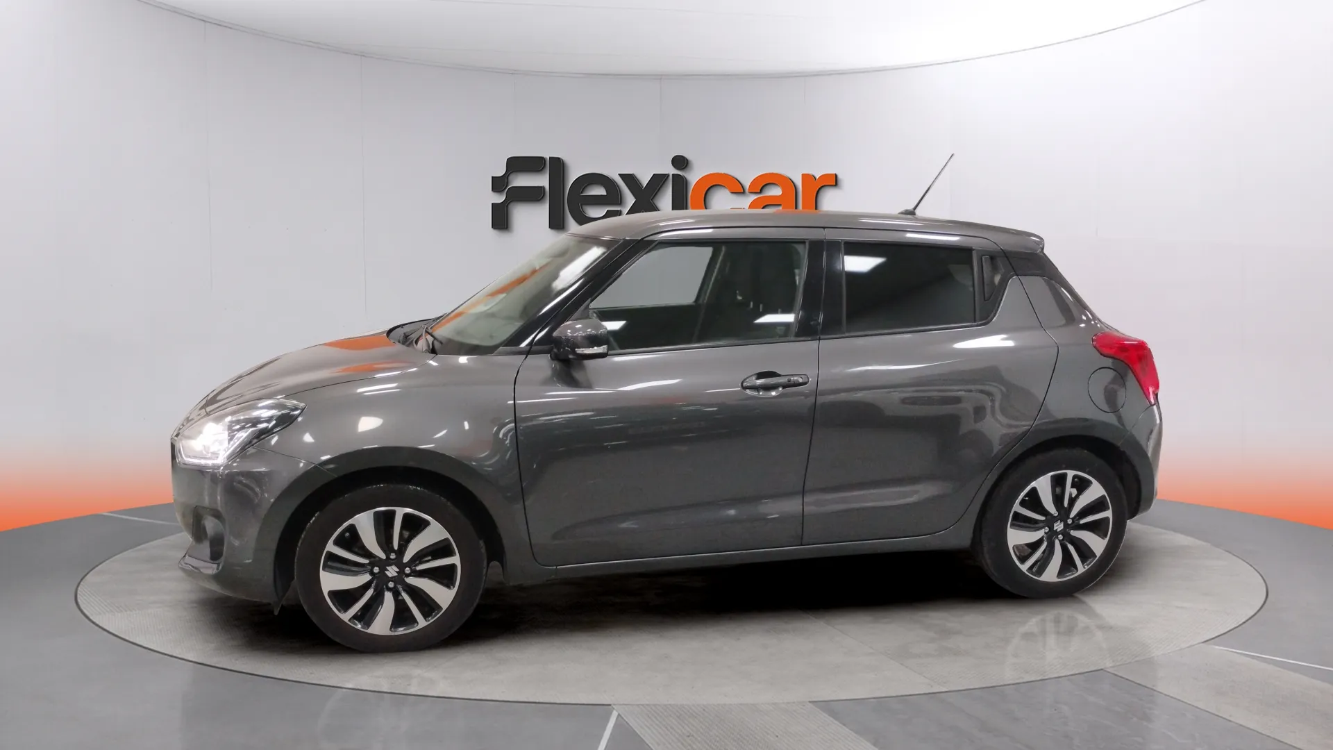 Suzuki Swift 1.2 GLE Mild Hybrid - foto 8