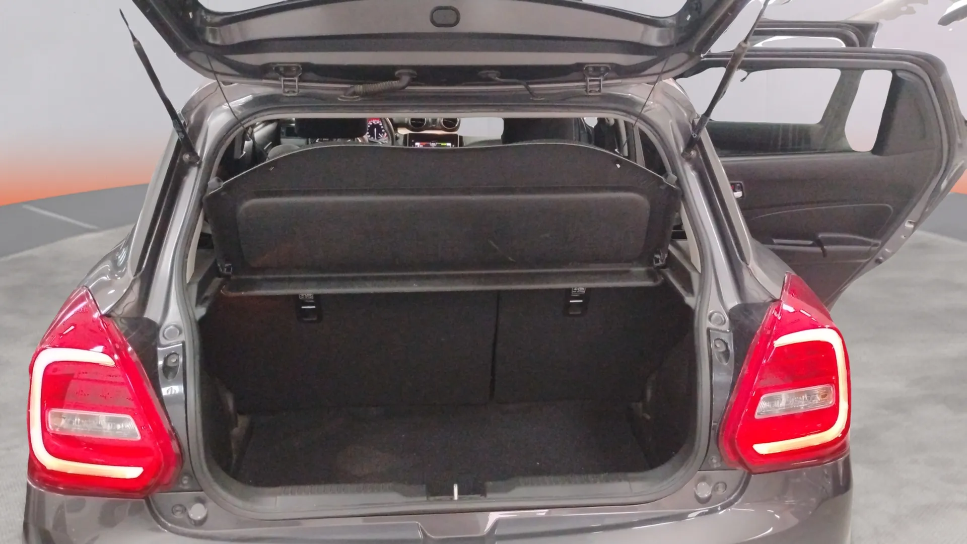 Suzuki Swift 1.2 GLE Mild Hybrid - foto 11