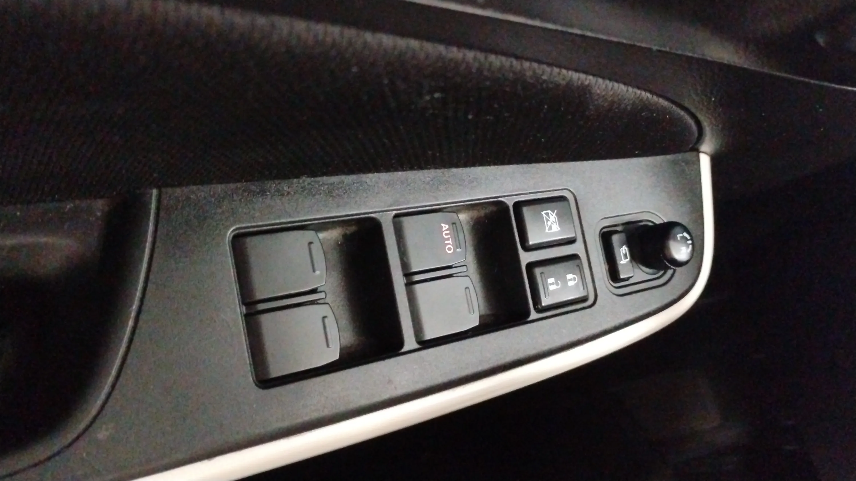 Suzuki Swift 1.2 GLE Mild Hybrid - foto 20