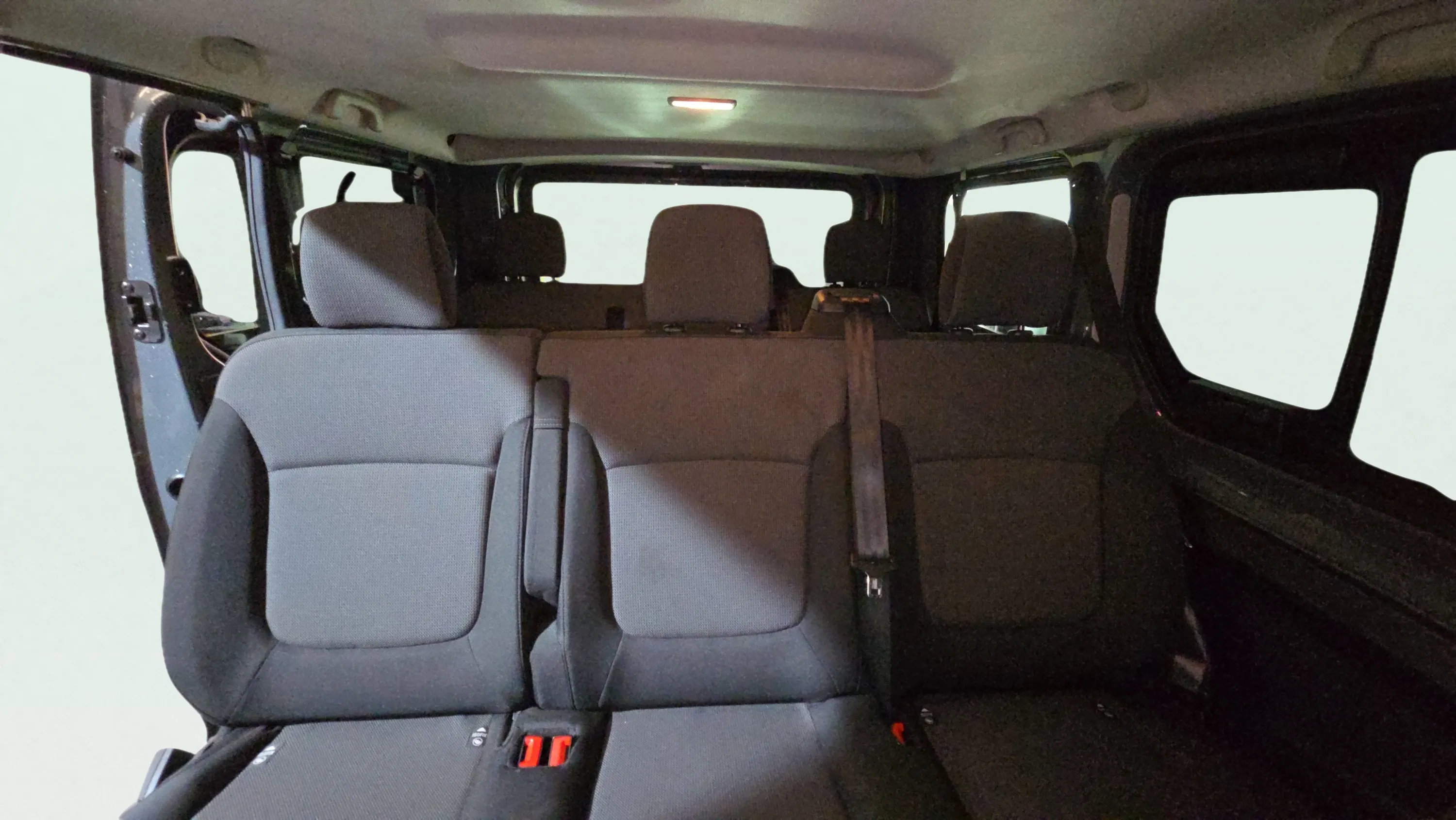 Nissan Primastar Combi 6 2.0dCi L1H1 1T Acenta - foto 18