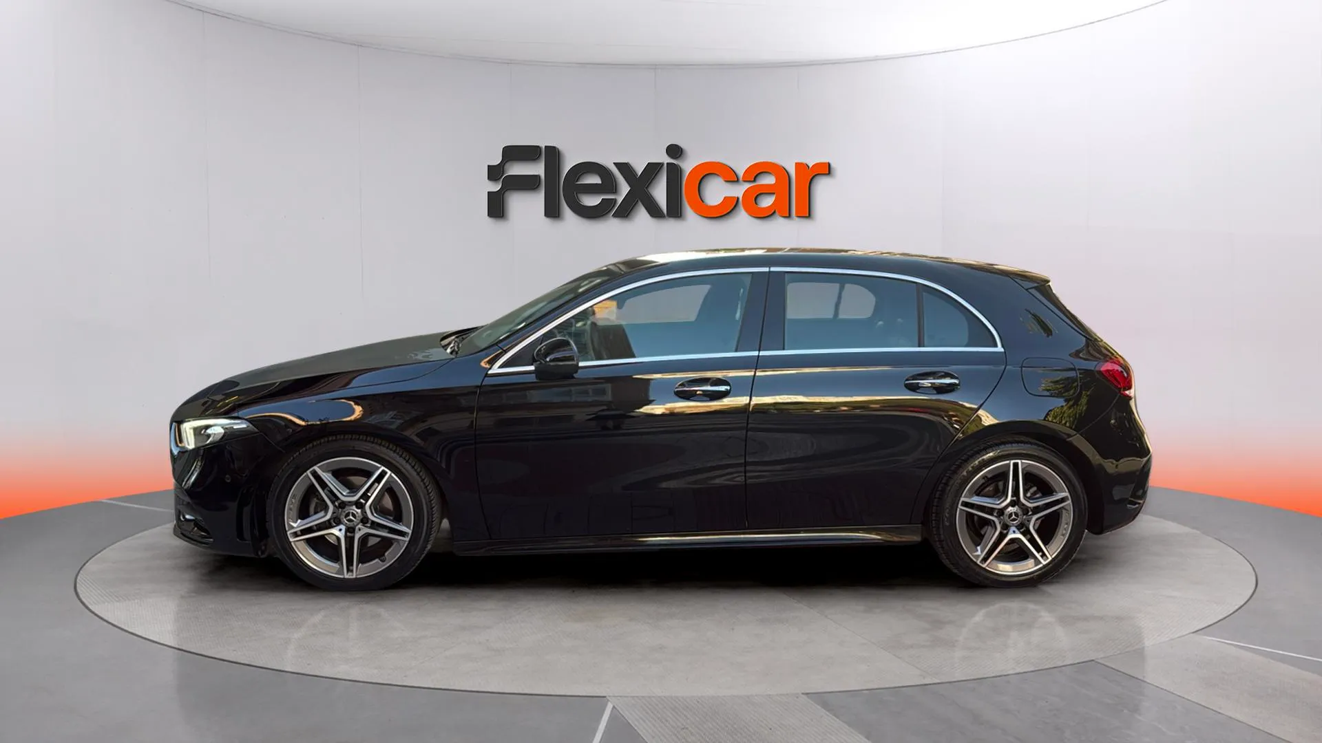Mercedes-Benz Clase A A 200 d 4MATIC - foto 4