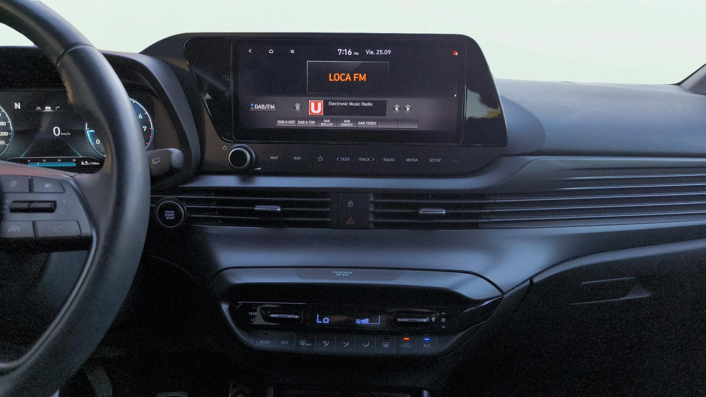 Hyundai Bayon 1.0 T-GDi 48V Essence - foto 8
