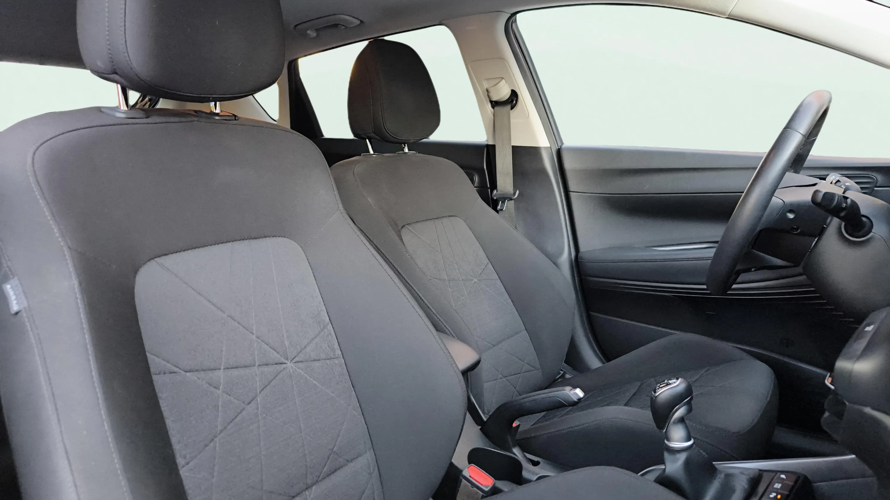 Hyundai Bayon 1.0 T-GDi 48V Essence - foto 15