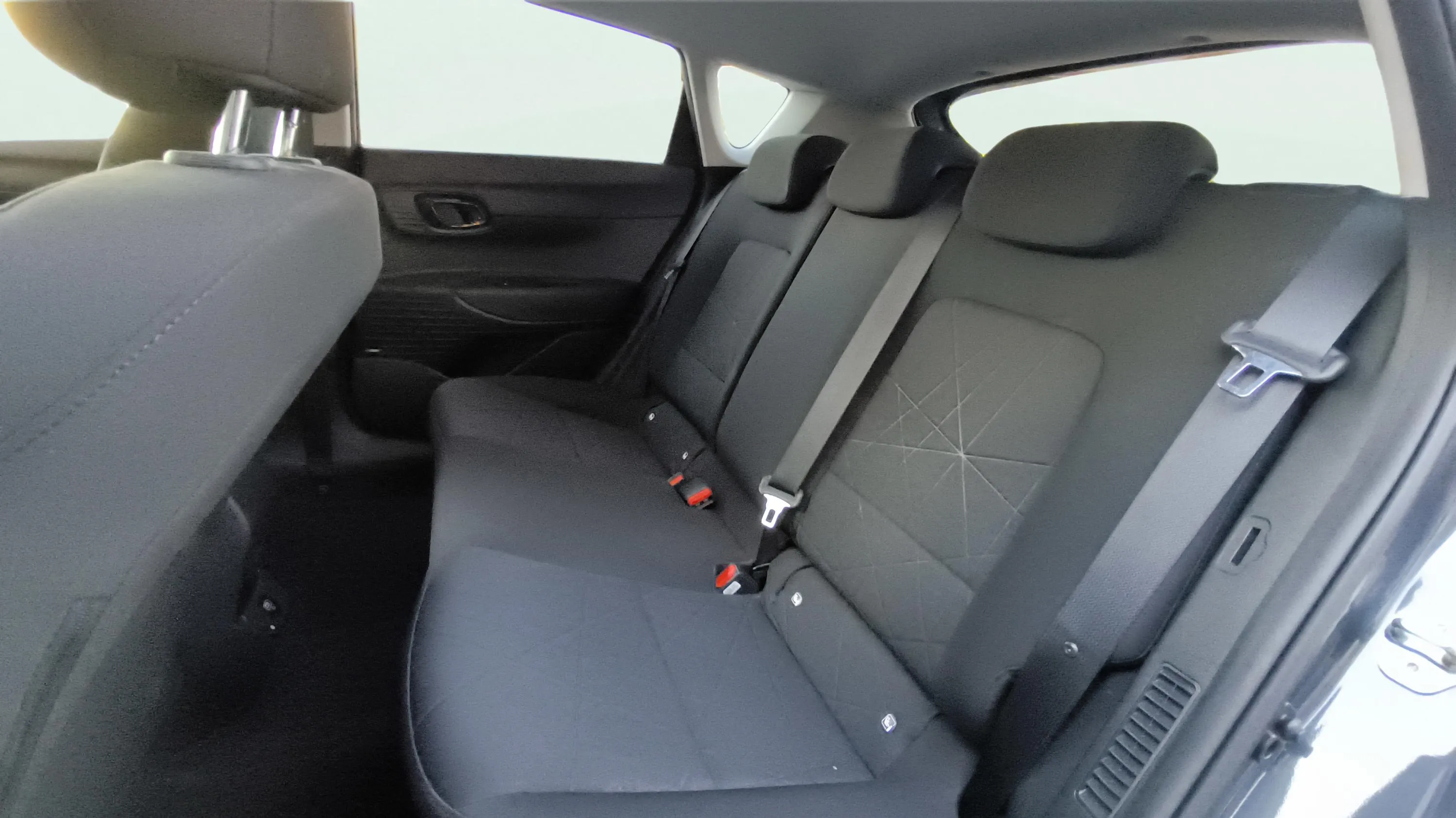 Hyundai Bayon 1.0 T-GDi 48V Essence - foto 26