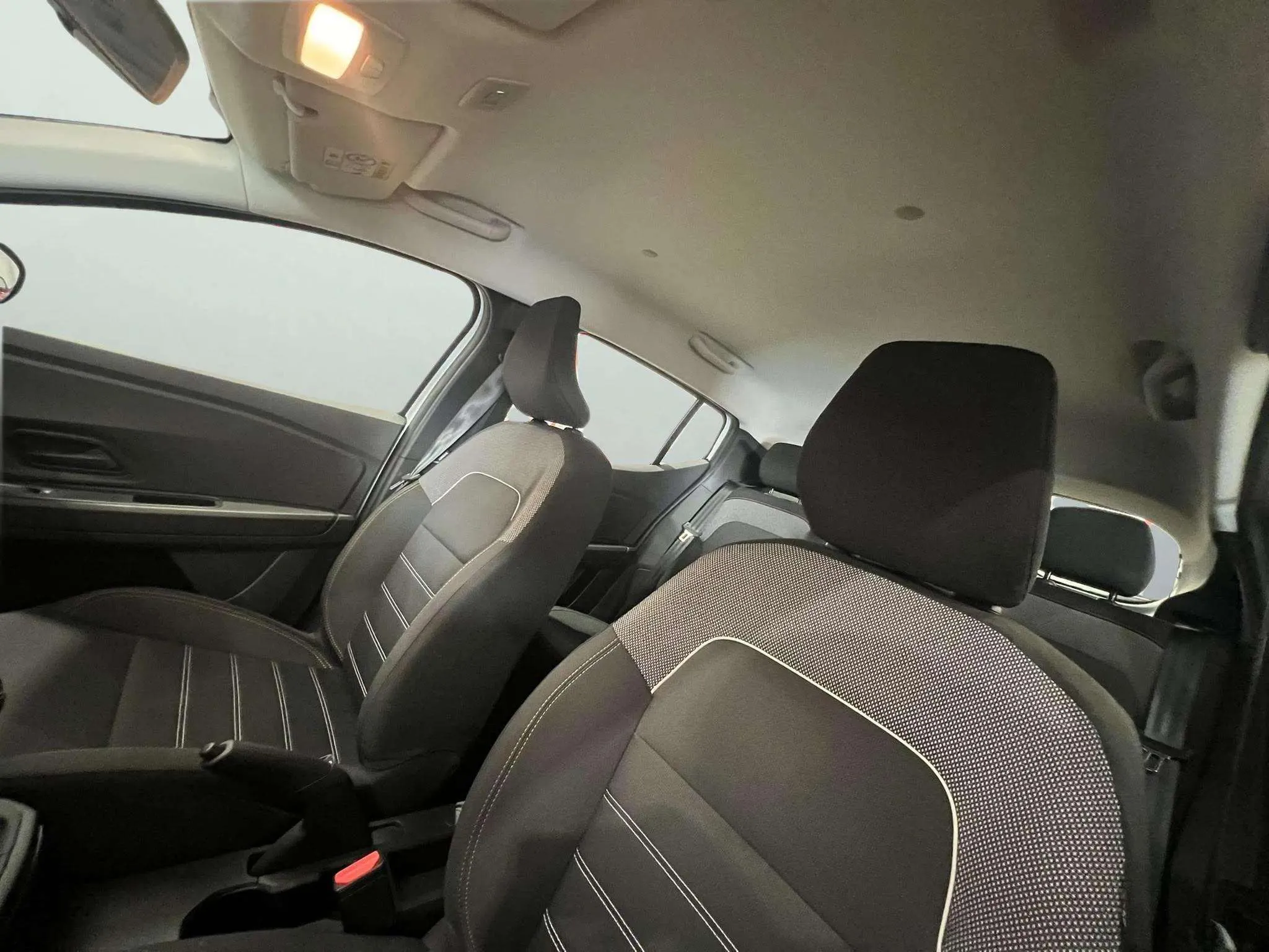 Dacia Sandero Essential ECO-G - foto 11