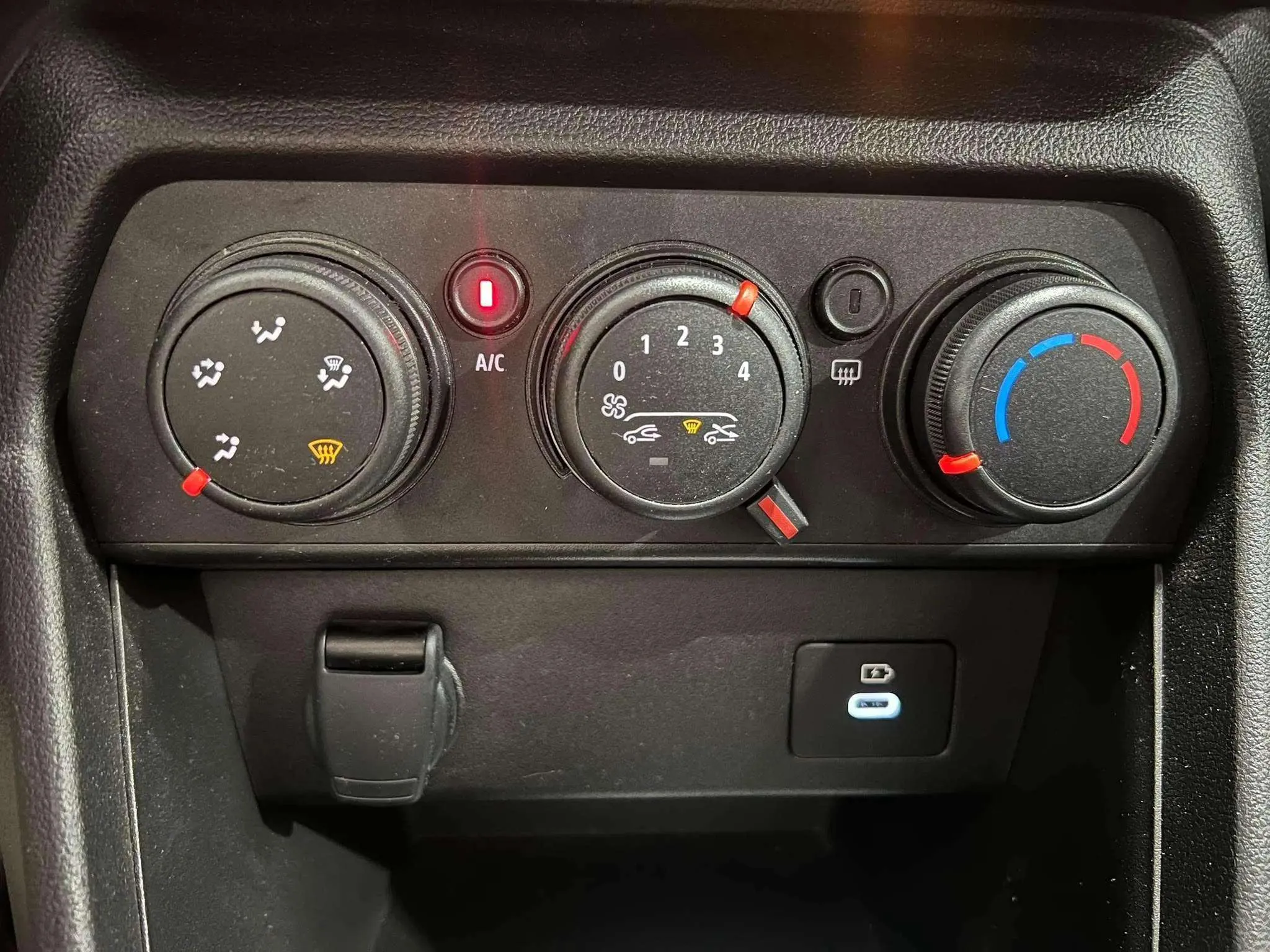 Dacia Sandero Essential ECO-G - foto 20