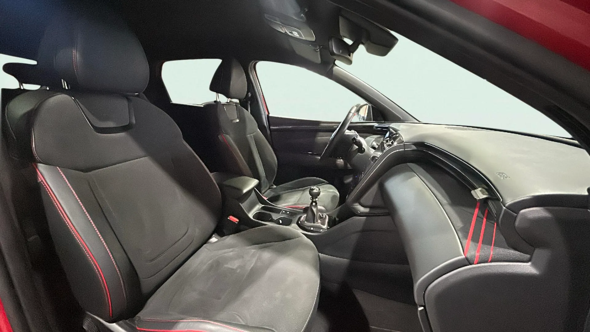 Hyundai Tucson 1.6 T-GDi N Line 30 Anivers - foto 17