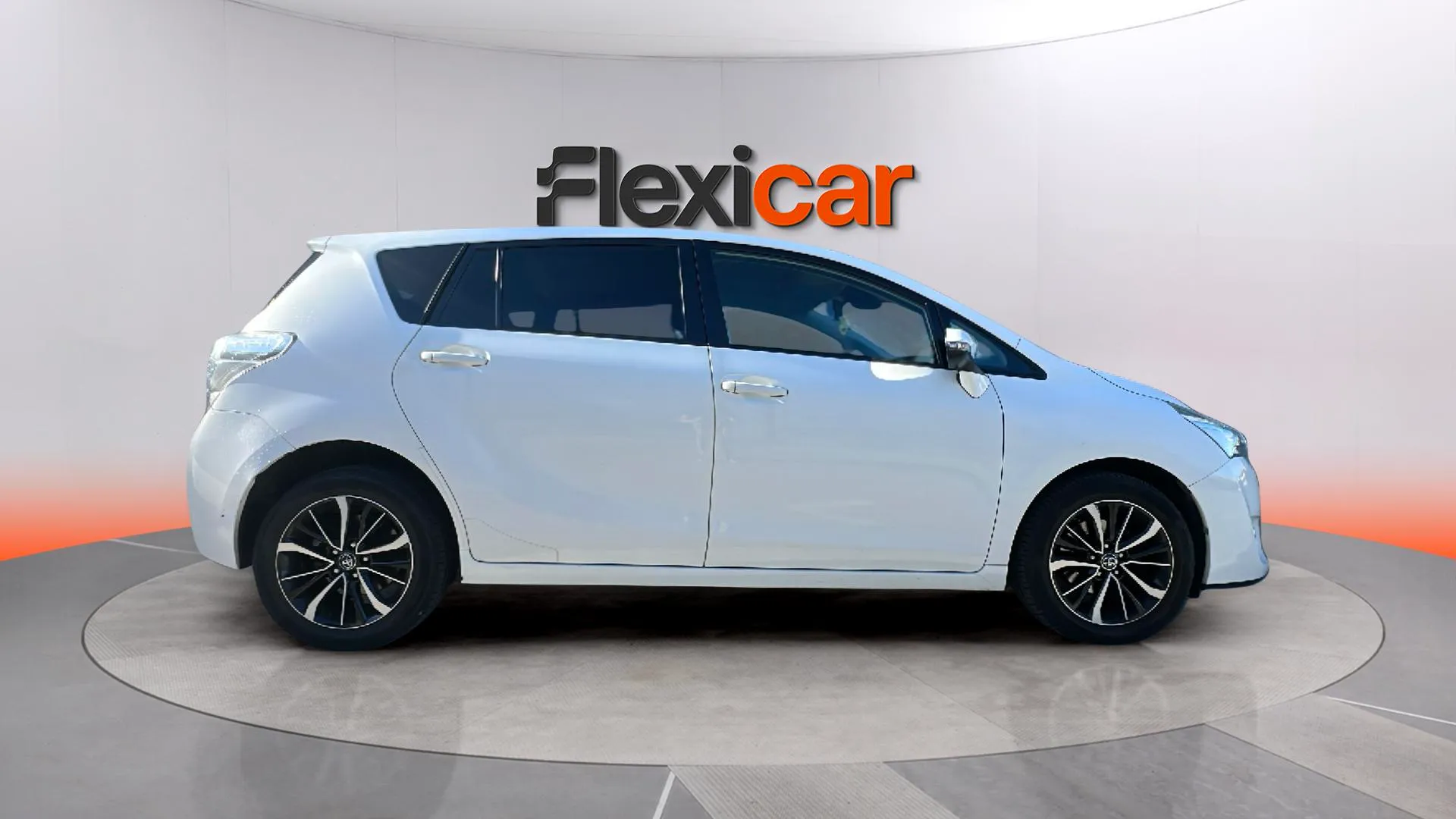 Toyota Verso 1.6 130 Advance 7 plazas - foto 4