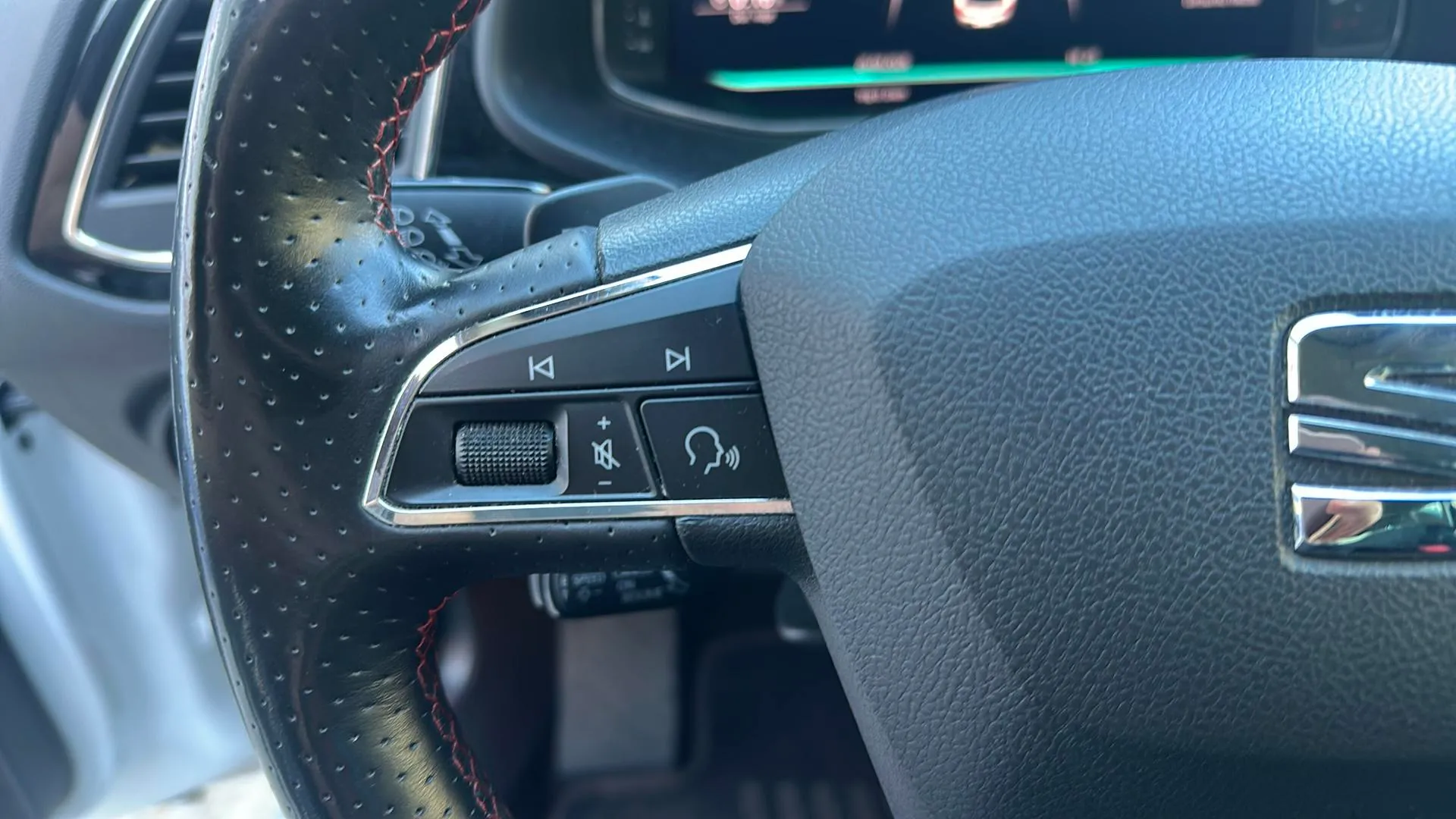 SEAT León 1.5 TSI DSG-7 FR Ed - foto 19