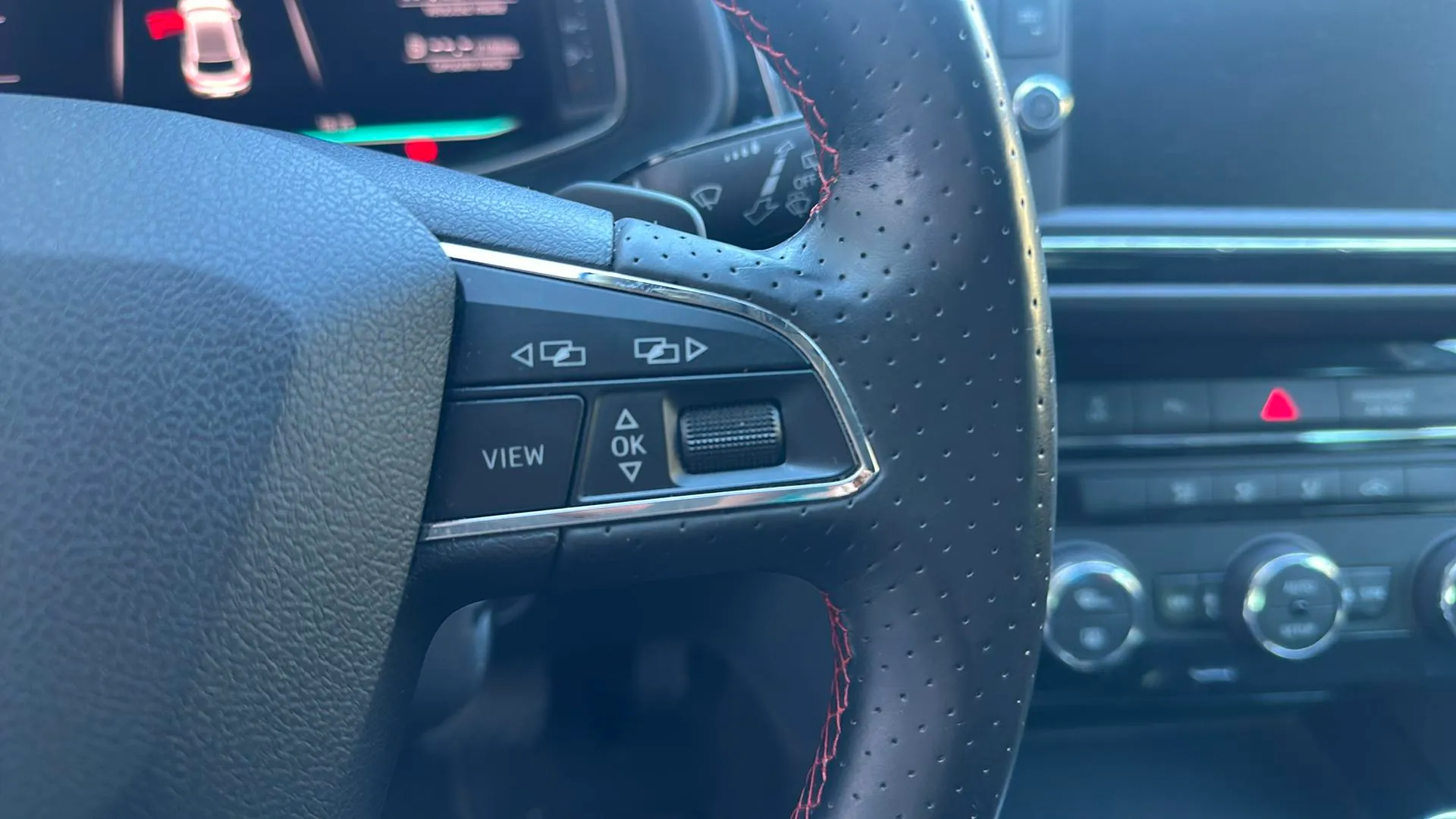 SEAT León 1.5 TSI DSG-7 FR Ed - foto 20