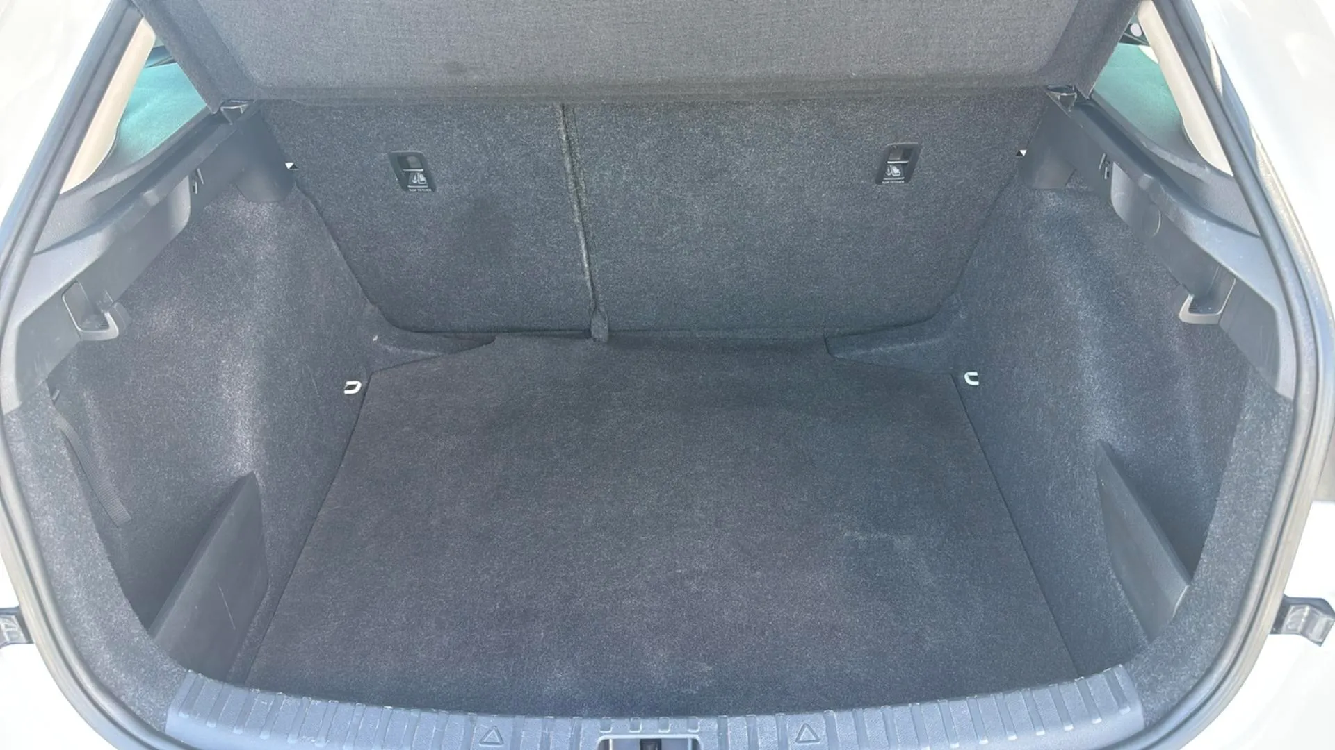 Škoda Scala 1.0 TSI Ambition - foto 19