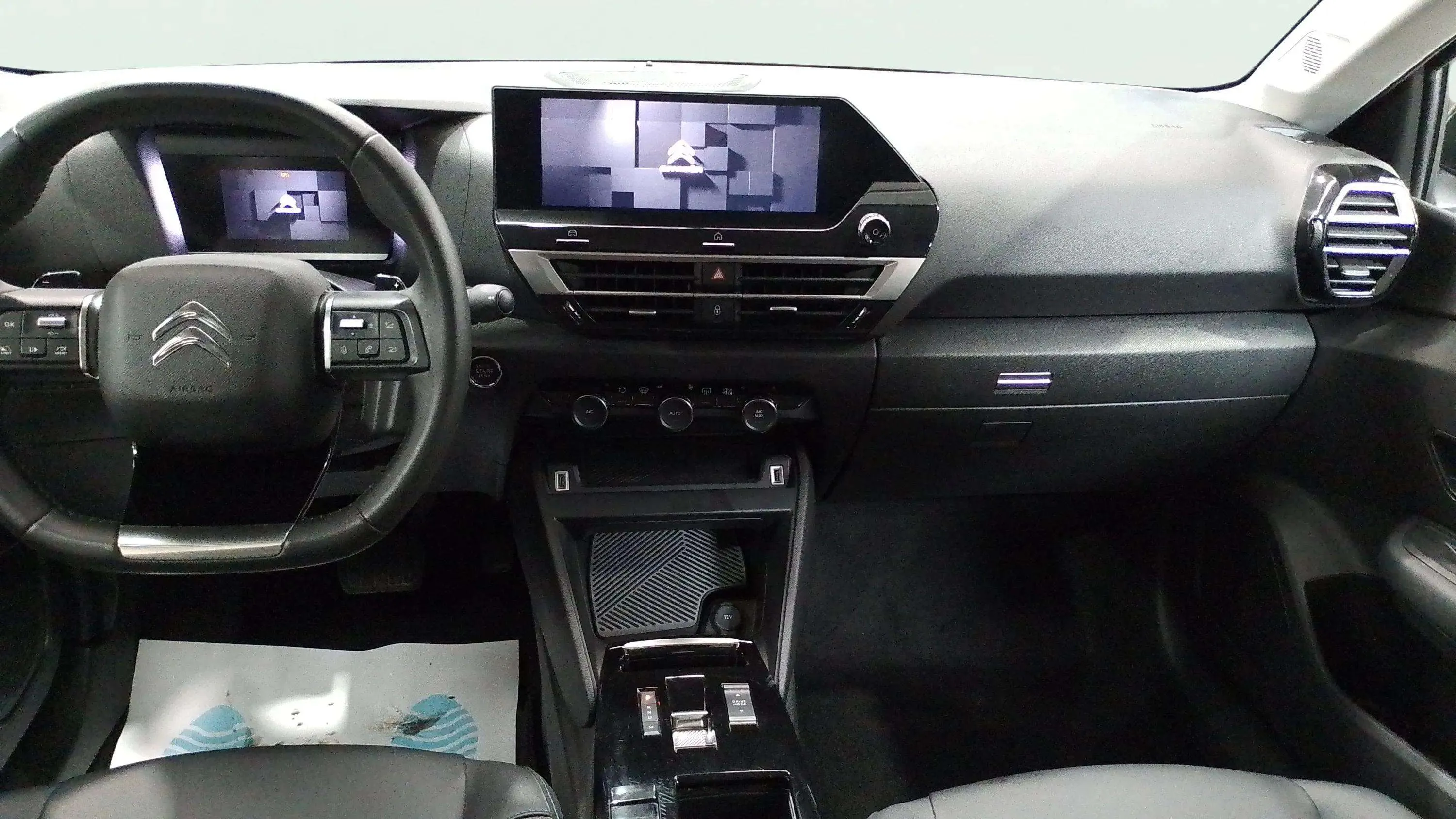 Citroën C4 Hybrid 136 e-DCS6 Plus - foto 18