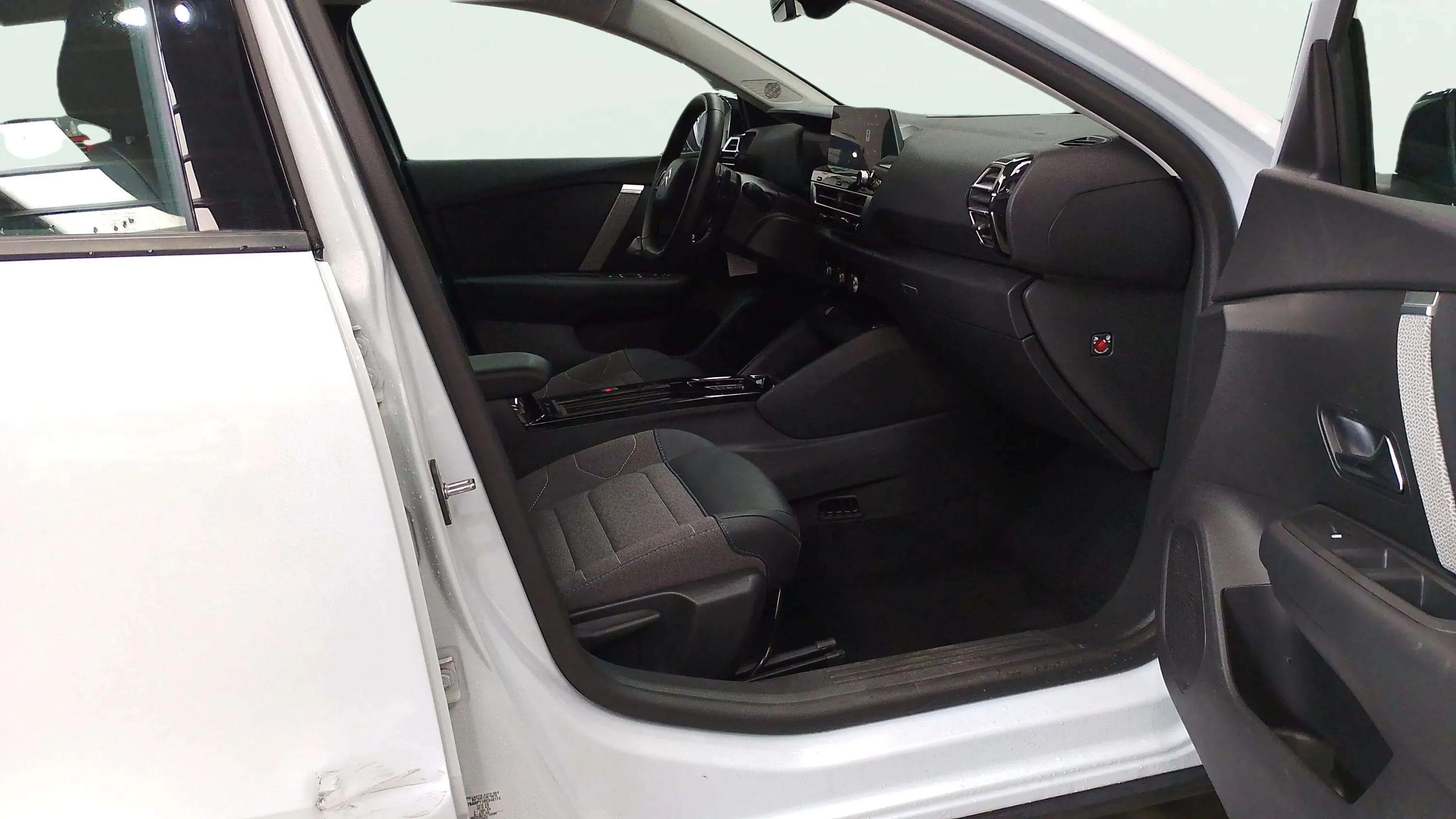 Citroën C4 Hybrid 136 e-DCS6 Plus - foto 14