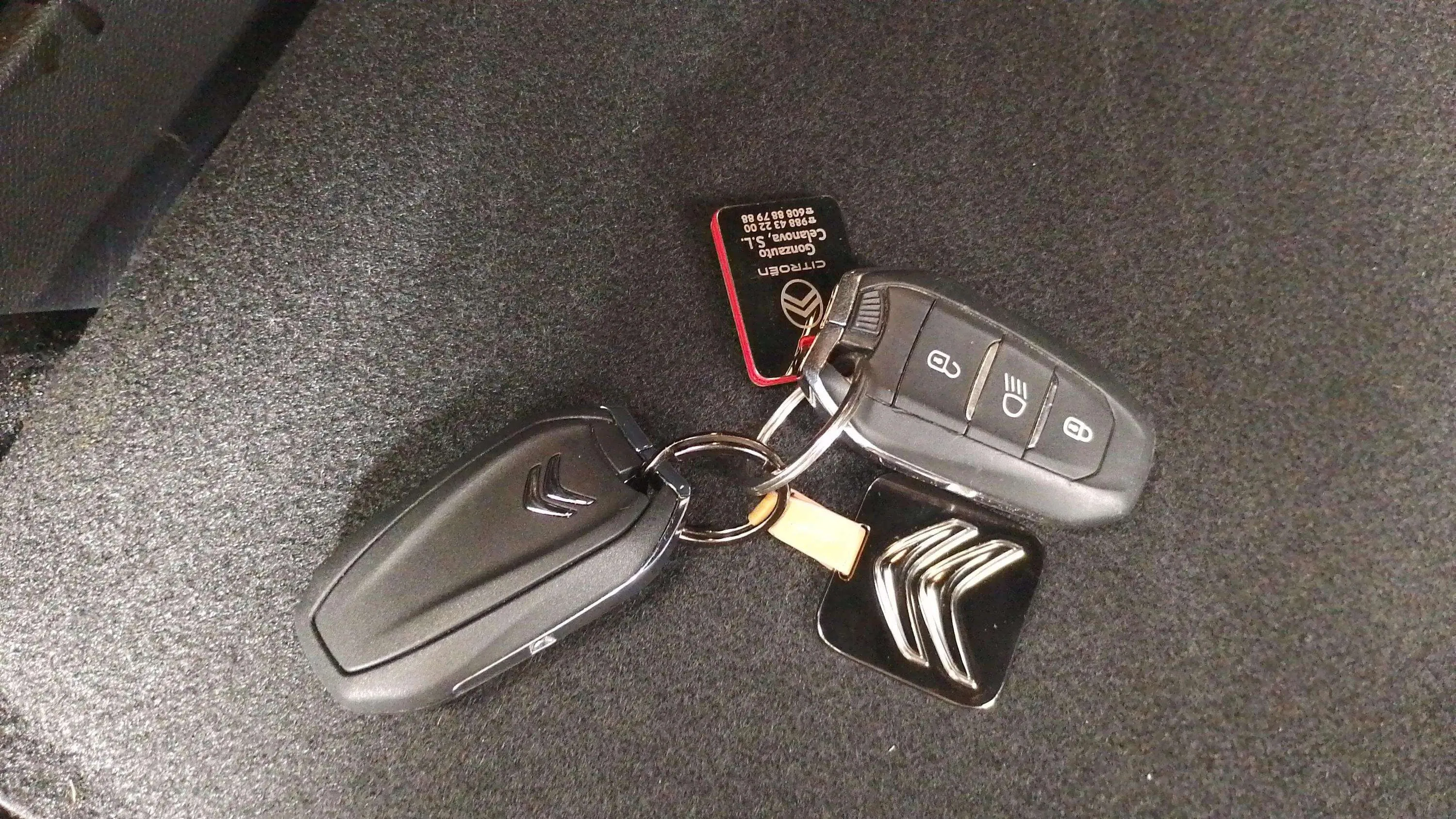 Citroën C4 Hybrid 136 e-DCS6 Plus - foto 28