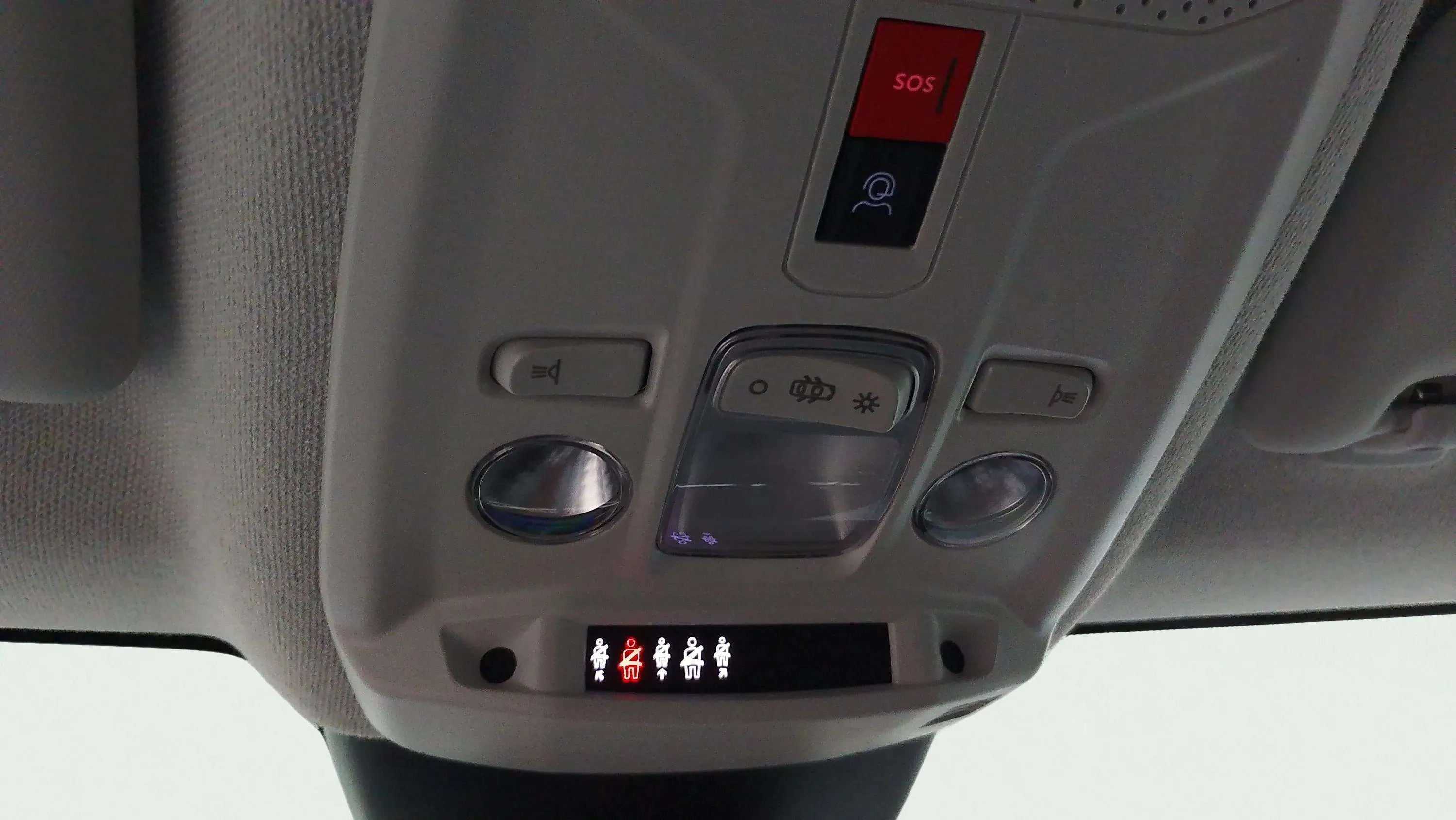 Citroën C4 Hybrid 136 e-DCS6 Plus - foto 24