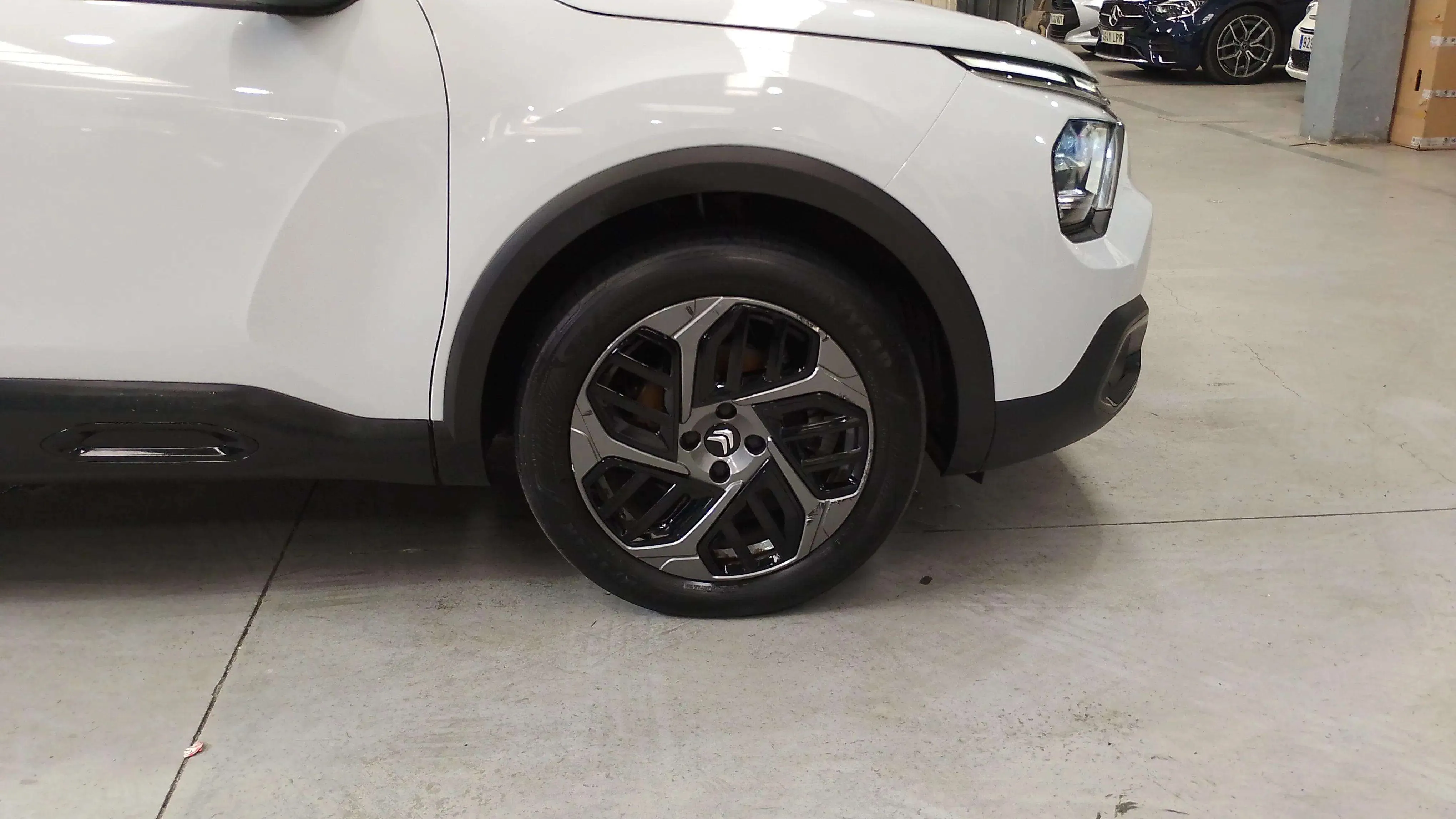 Citroën C4 Hybrid 136 e-DCS6 Plus - foto 13