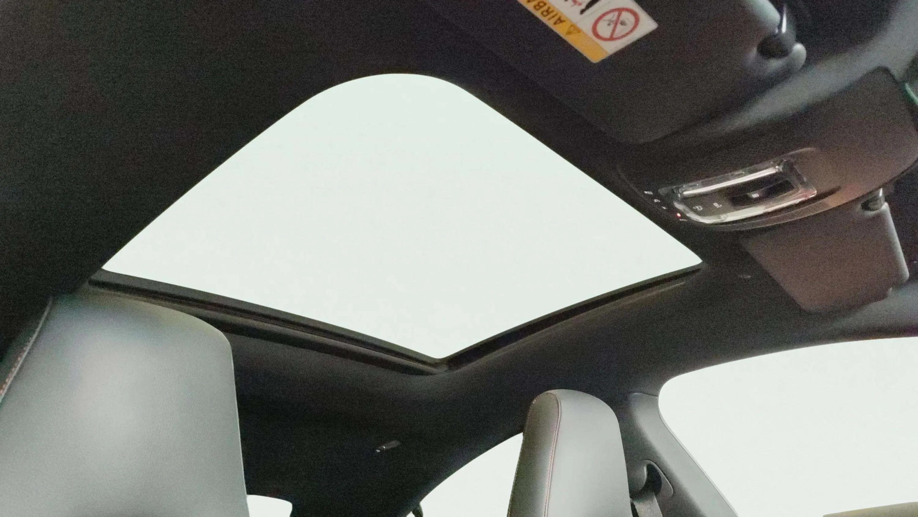 Mercedes-Benz CLA 200 - foto 25