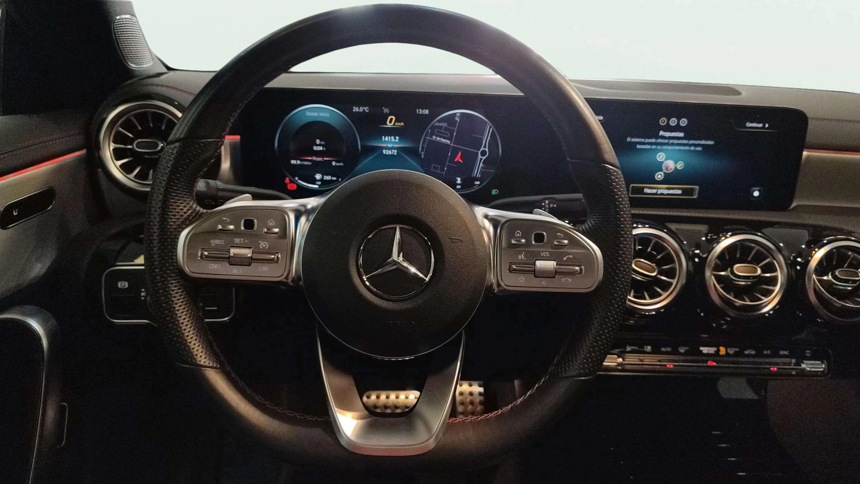 Mercedes-Benz CLA 200 - foto 8