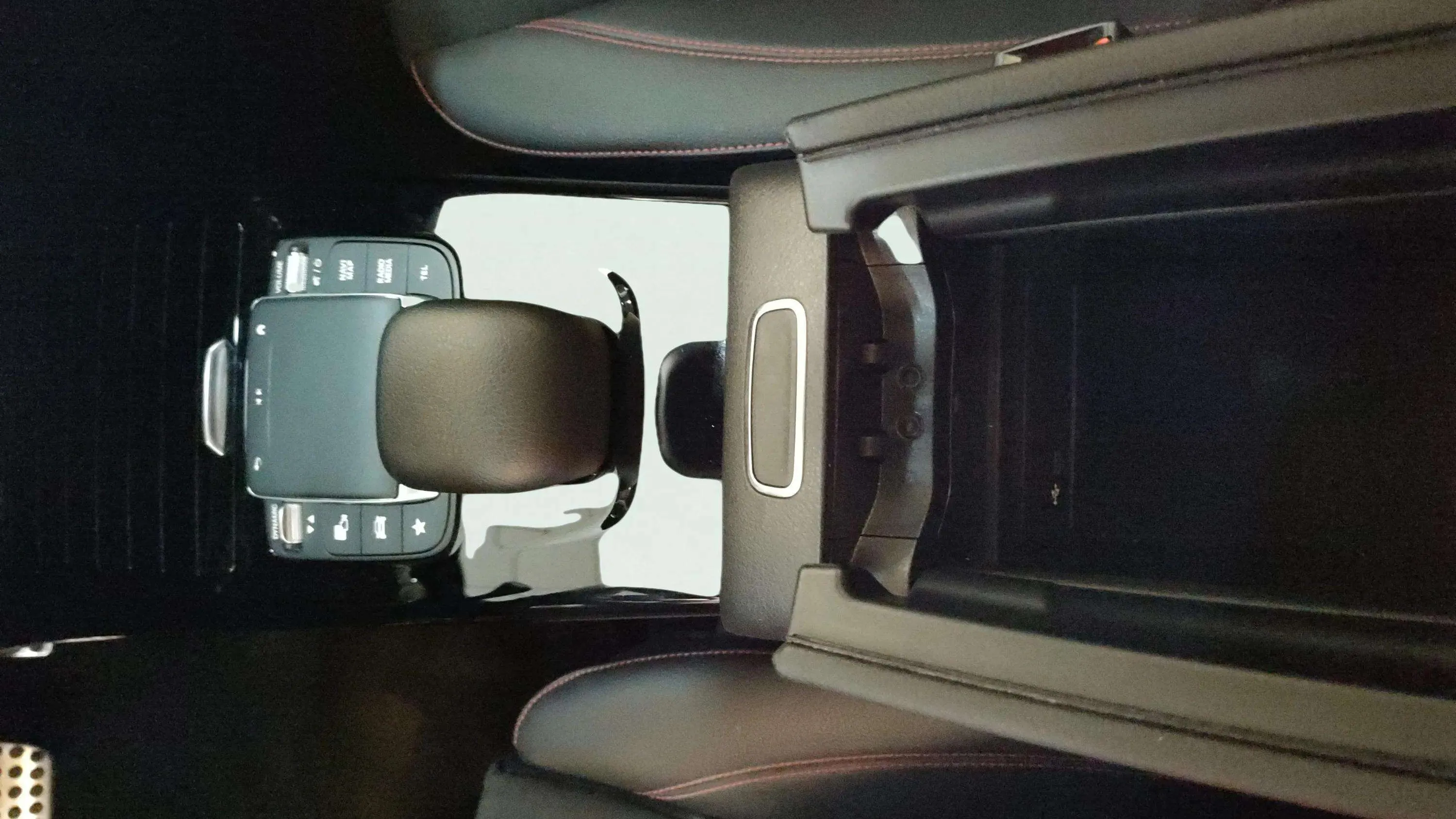 Mercedes-Benz CLA 200 - foto 20