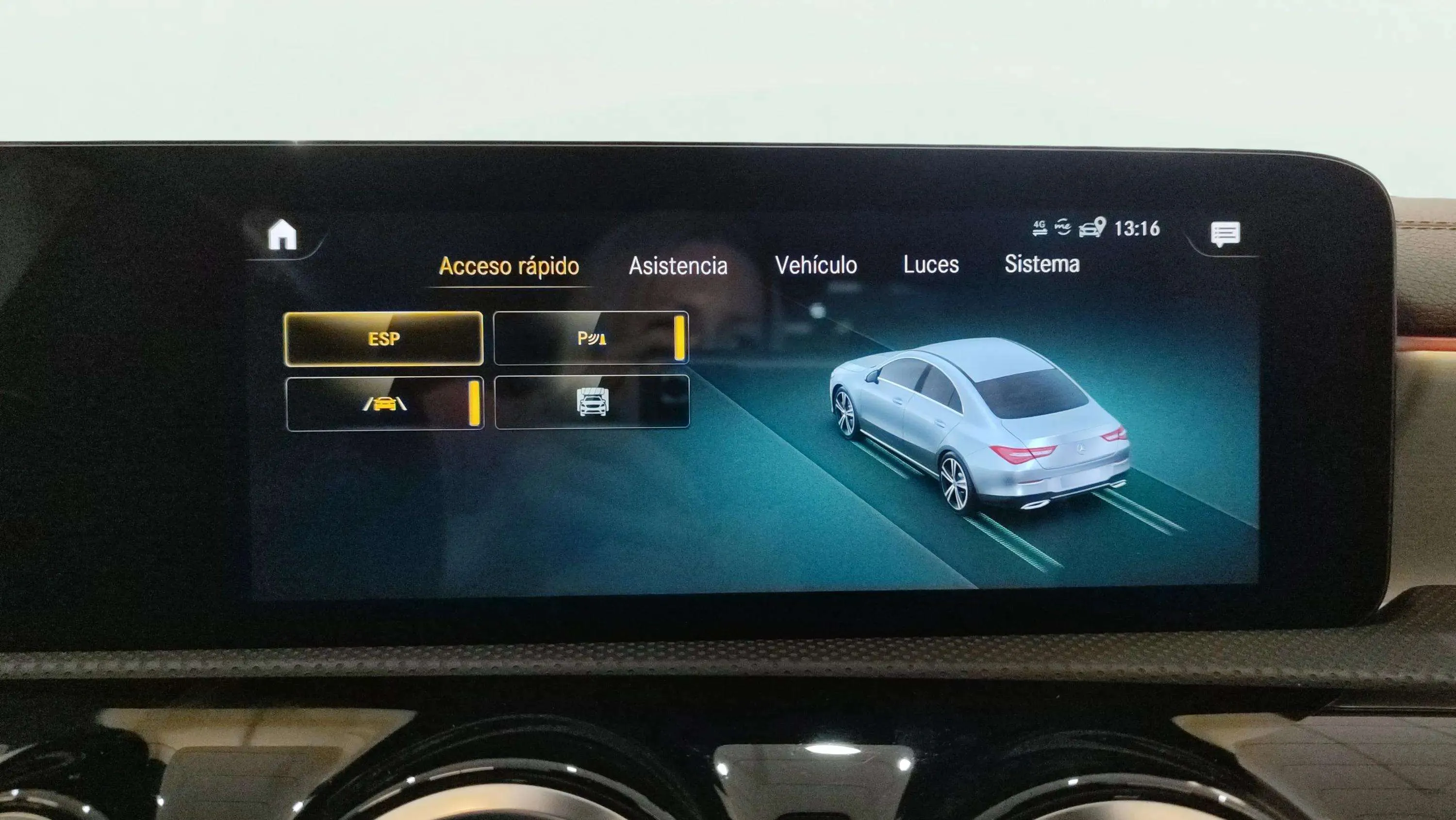 Mercedes-Benz CLA 200 - foto 13