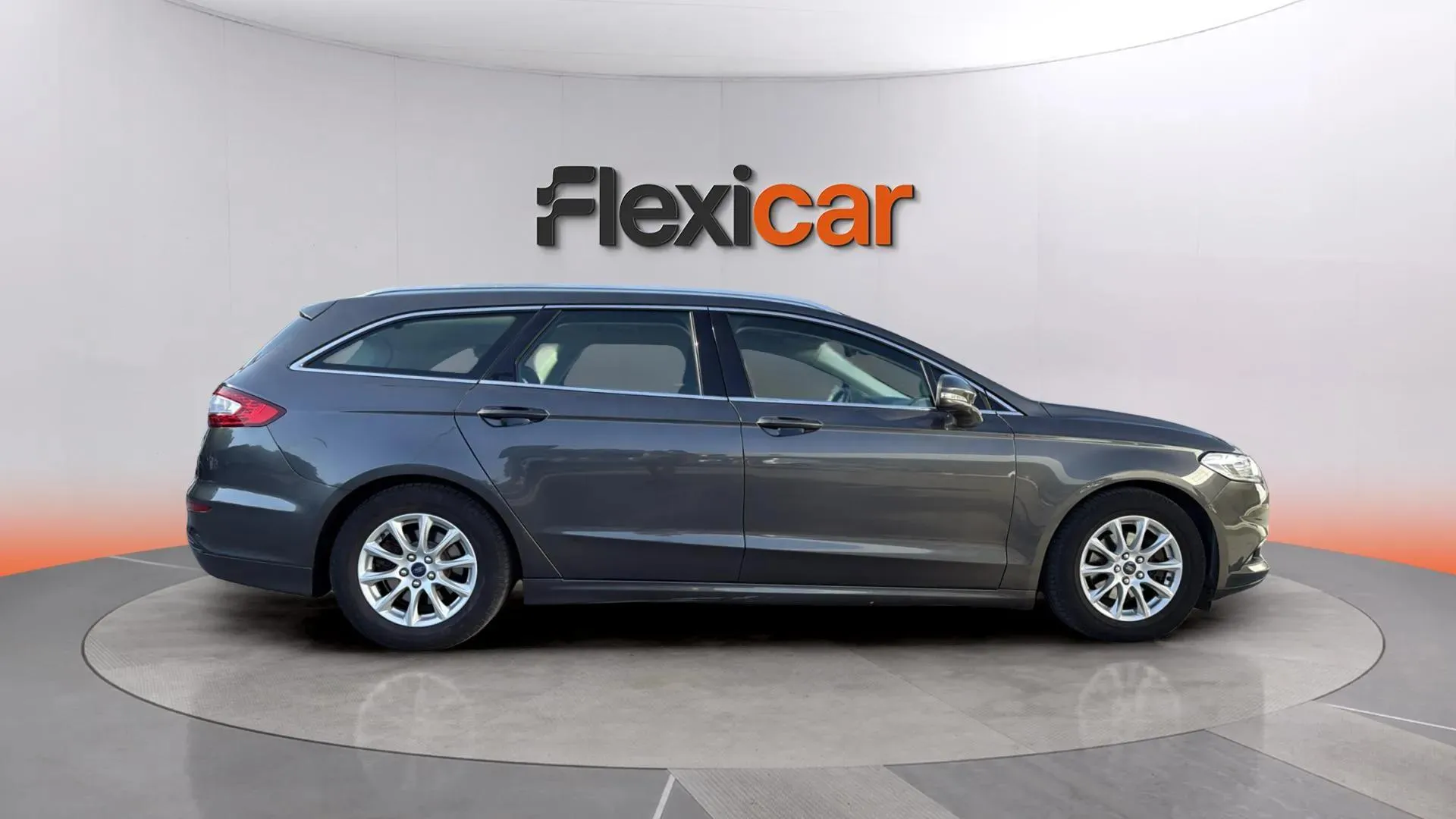 Ford Mondeo 1.5 TDCi Business SportBreak - foto 8