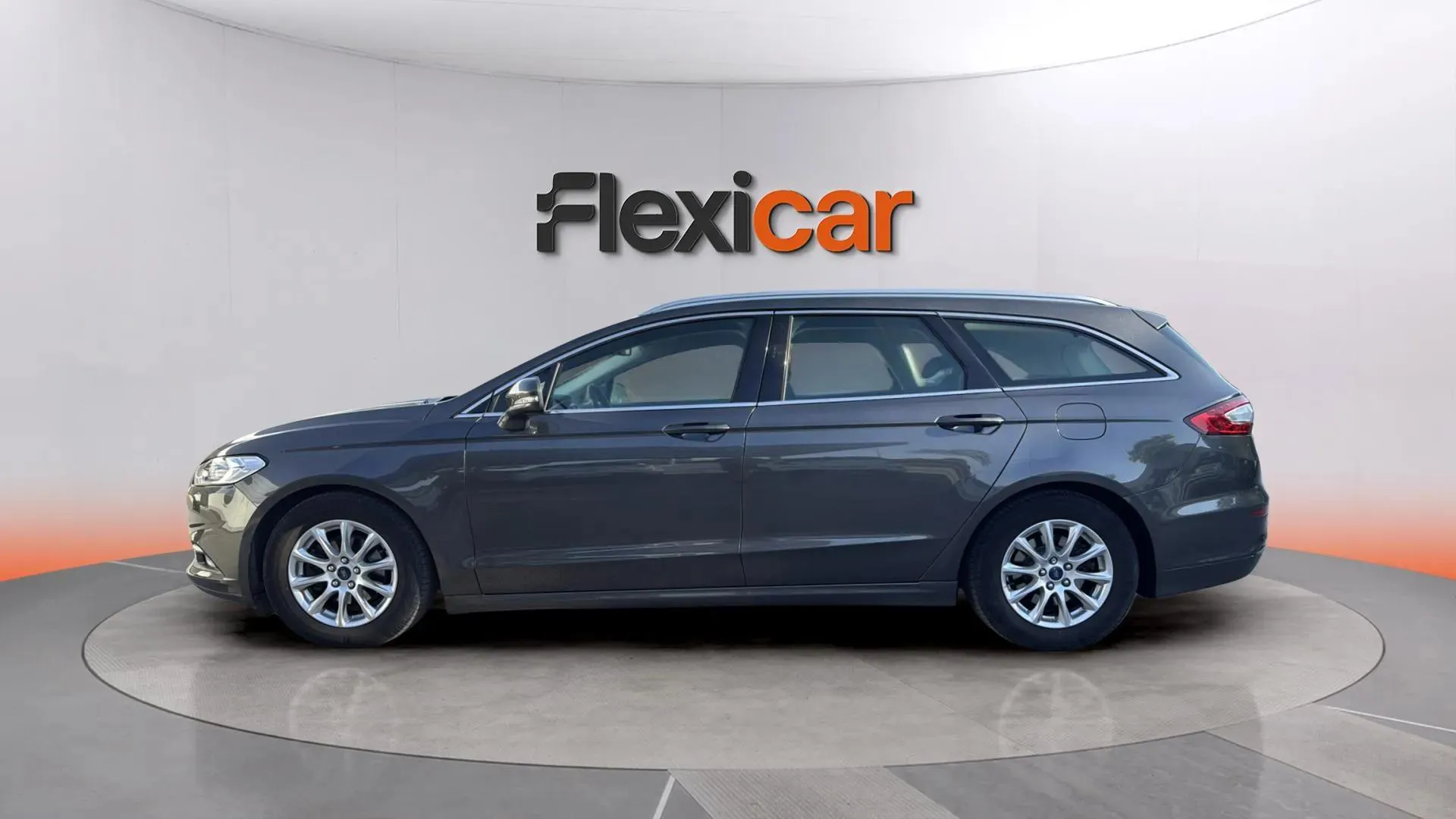 Ford Mondeo 1.5 TDCi Business SportBreak - foto 4