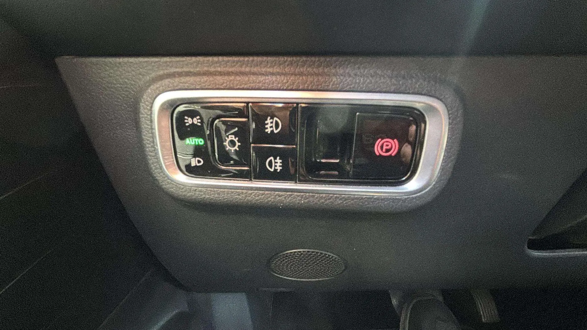 Omoda 5 Premium 1.6 T-GDi - foto 28