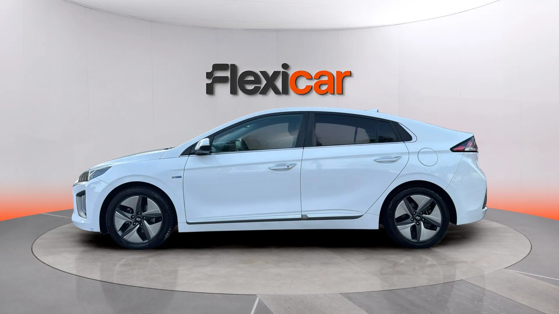 Hyundai Ioniq 1.6 GDI HEV Style DCT - foto 4