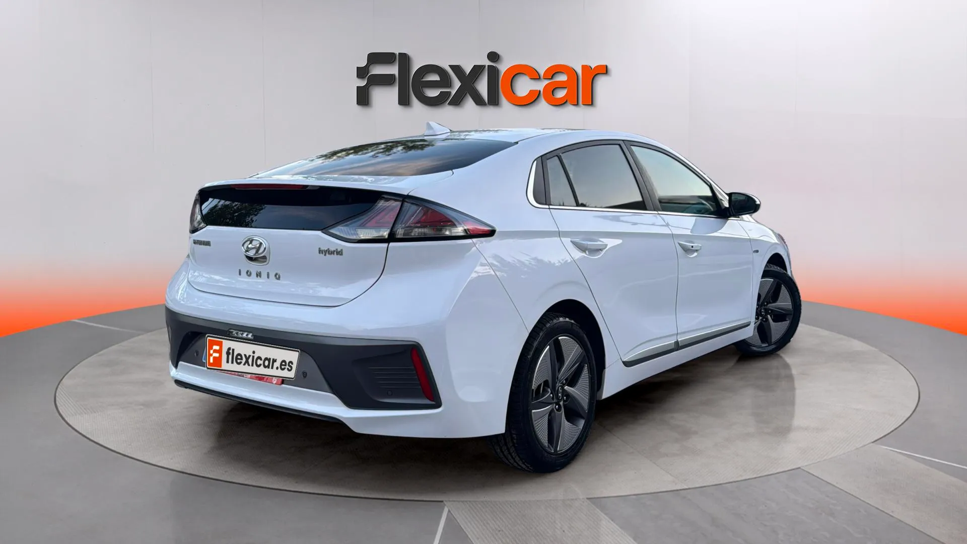 Hyundai Ioniq 1.6 GDI HEV Style DCT - foto 7