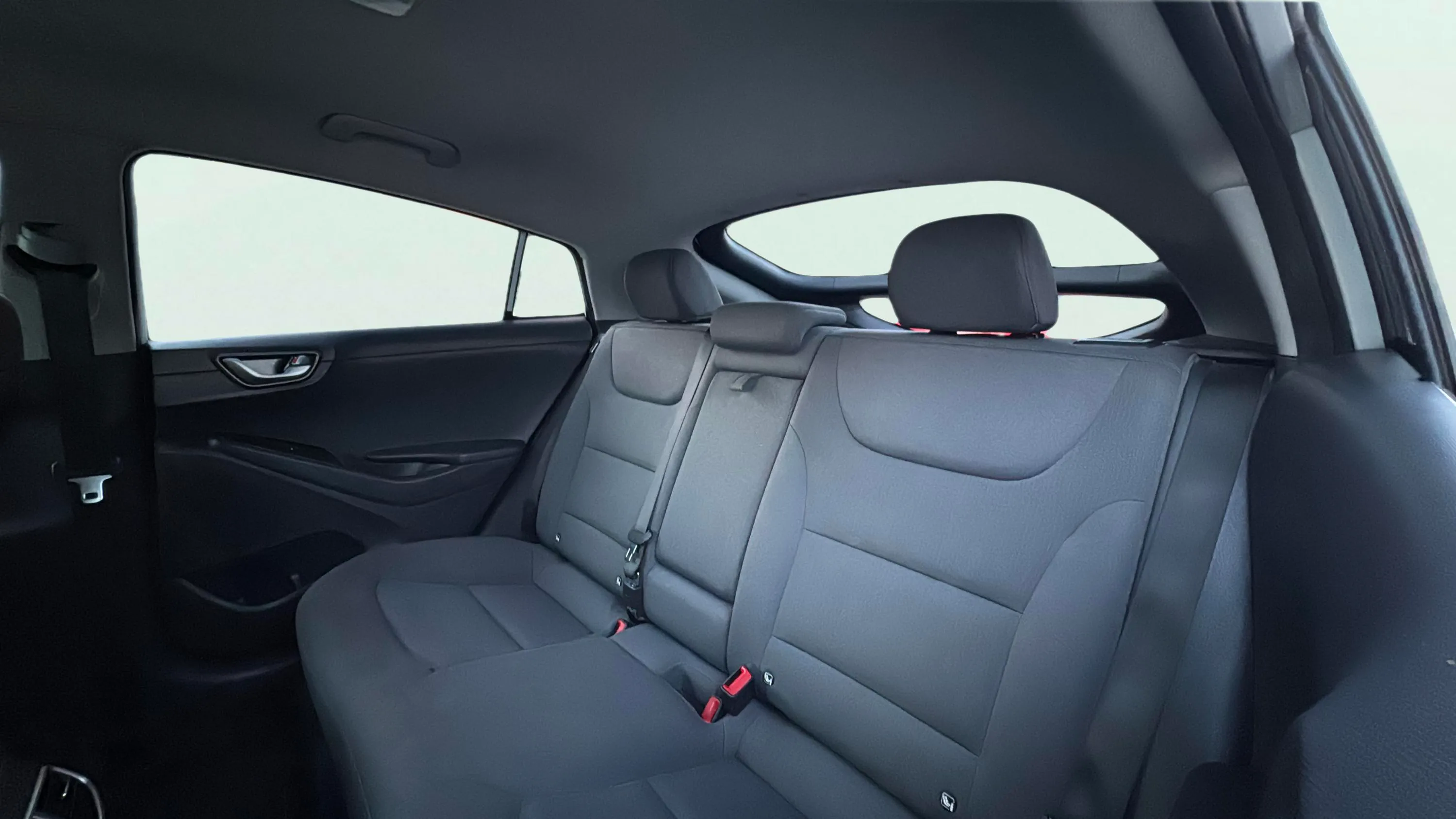 Hyundai Ioniq 1.6 GDI HEV Style DCT - foto 13